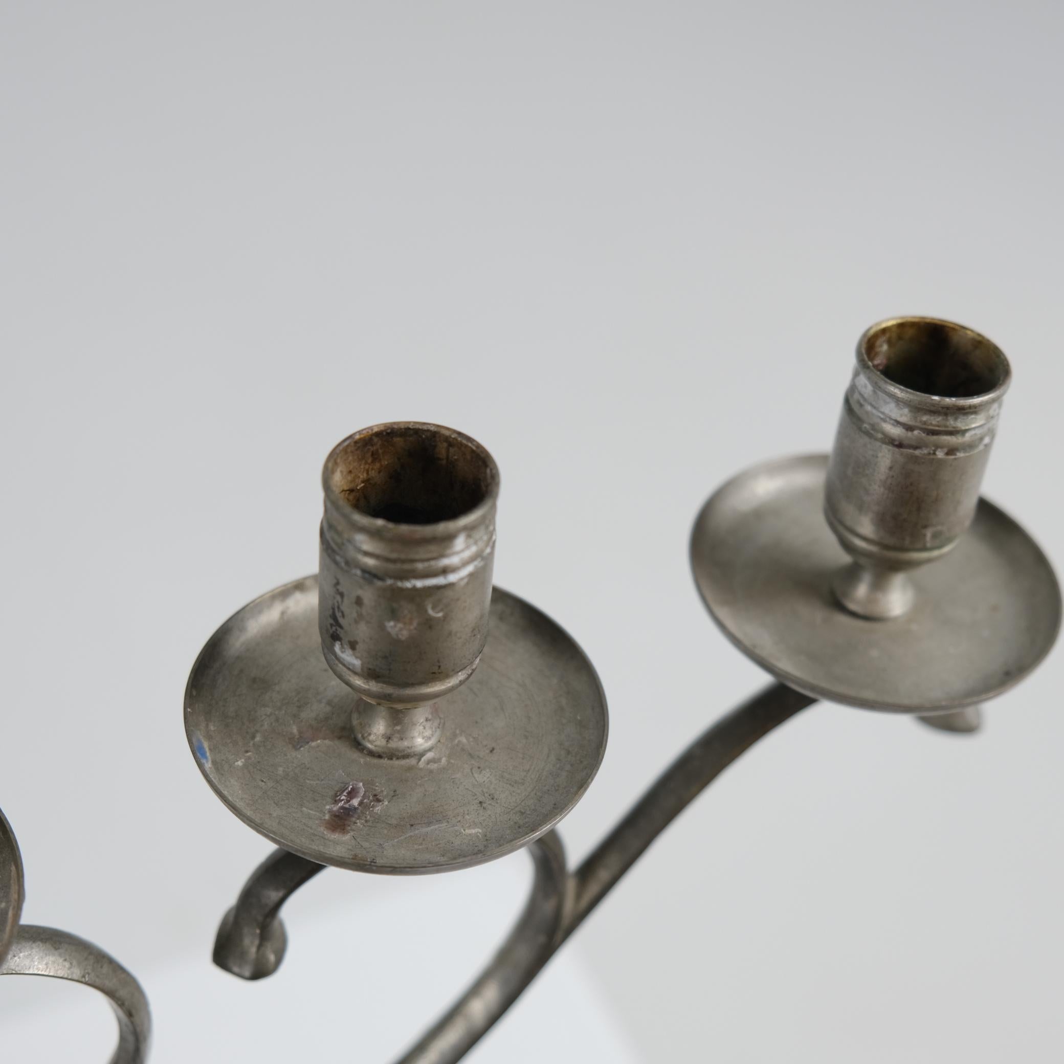 Metà XX secolo Candelabro Paavo Tynell Modello KJ 2, Ottone Nikled, Taito 1930 in vendita