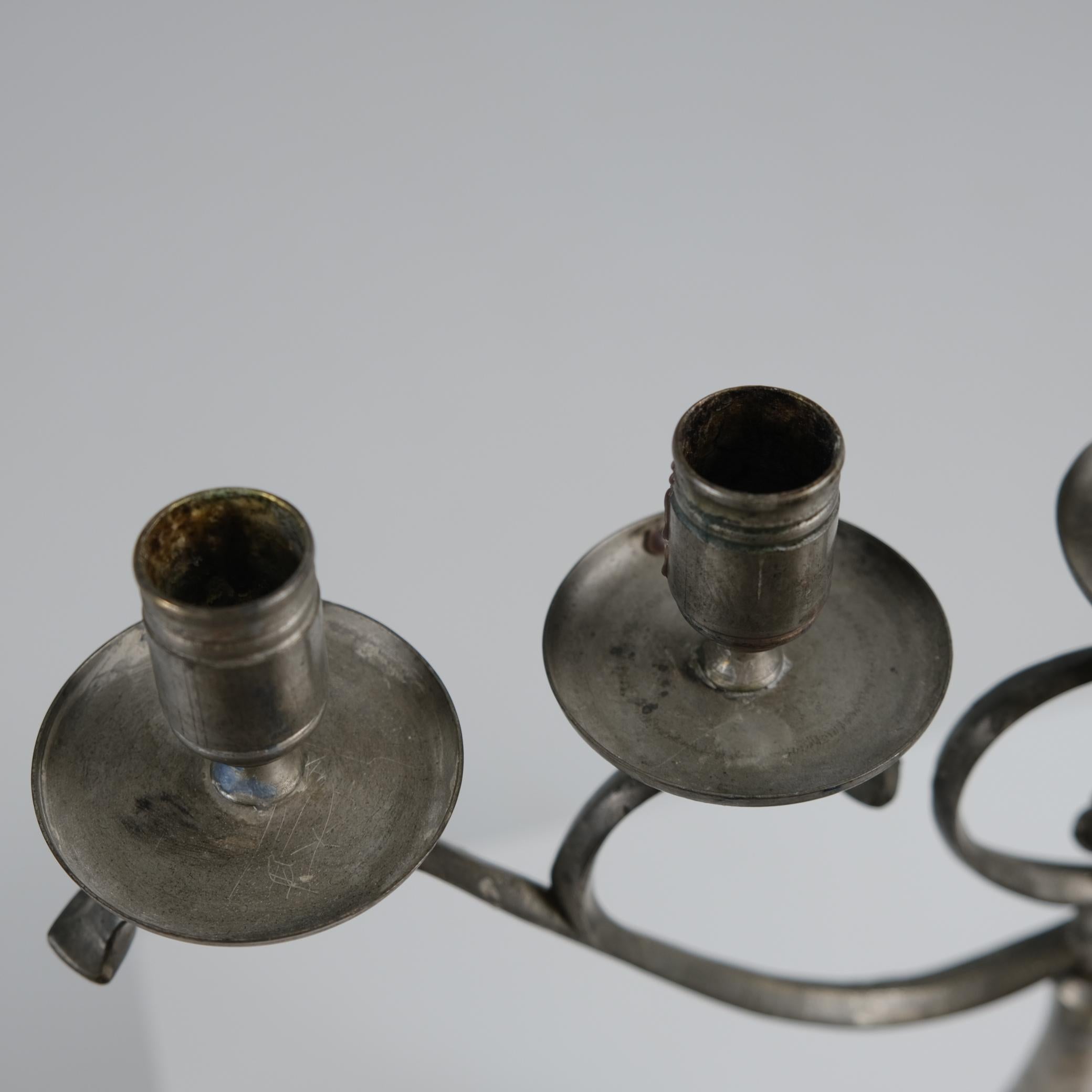 Candelabro Paavo Tynell Modello KJ 2, Ottone Nikled, Taito 1930 in vendita 1