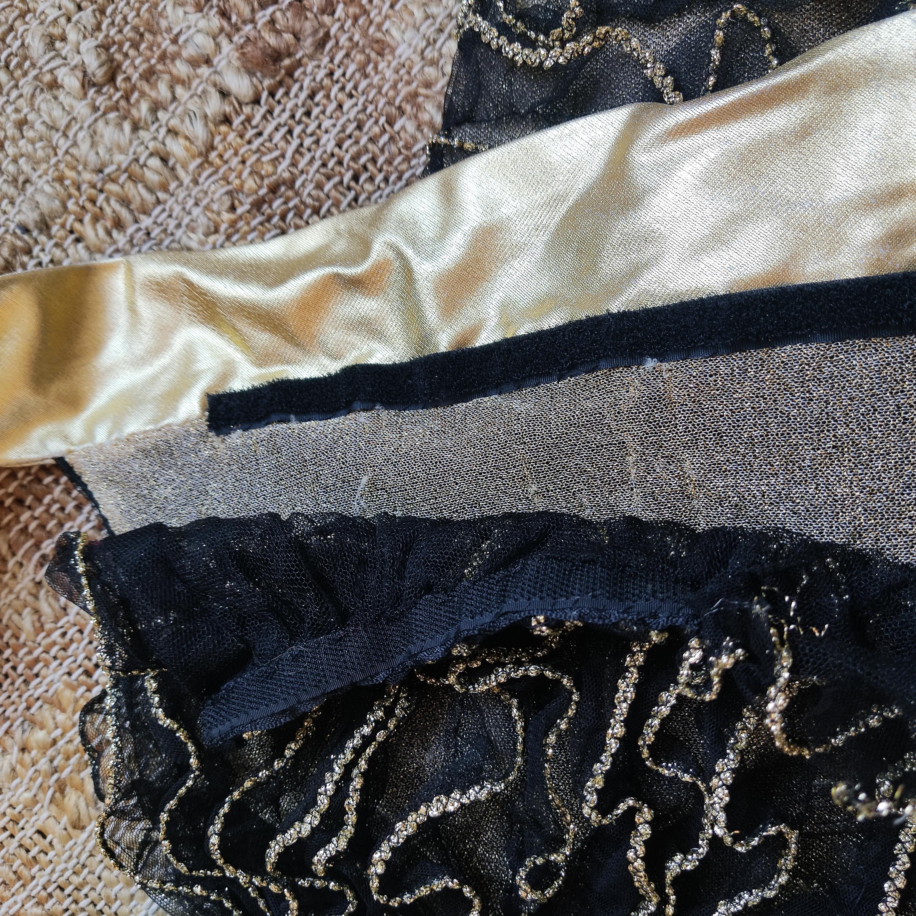 PACO RABANNE Robe de soirée vintage or et argentée avec manches longues en métal, début de sa carrière en vente 7