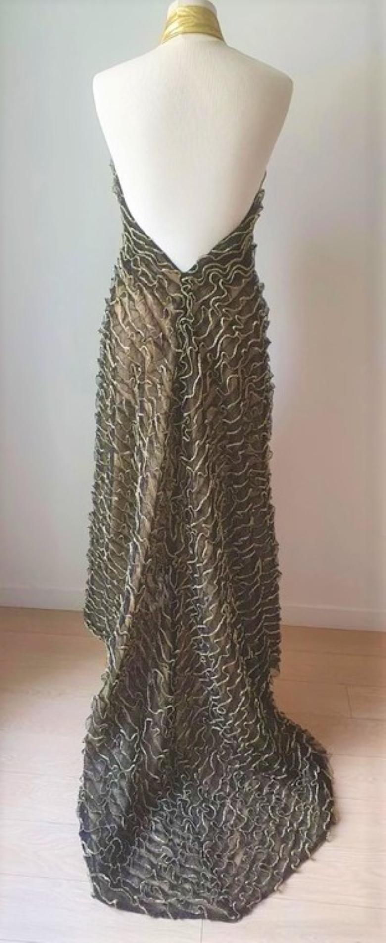 PACO RABANNE Robe de soirée vintage or et argentée avec manches longues en métal, début de sa carrière en vente 10