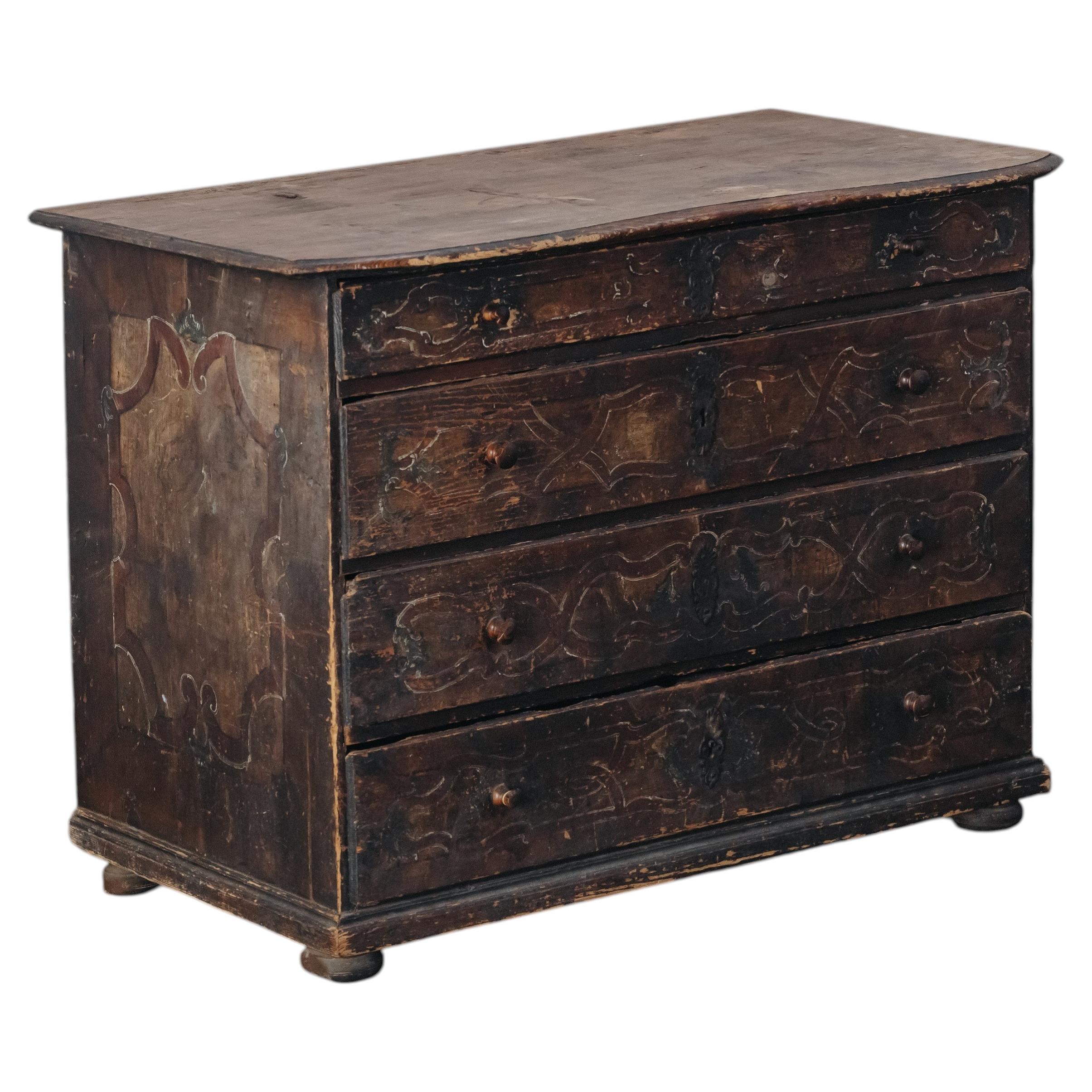 Early Painted Chest Of Drawers From Italy, Circa 1800 For Sale