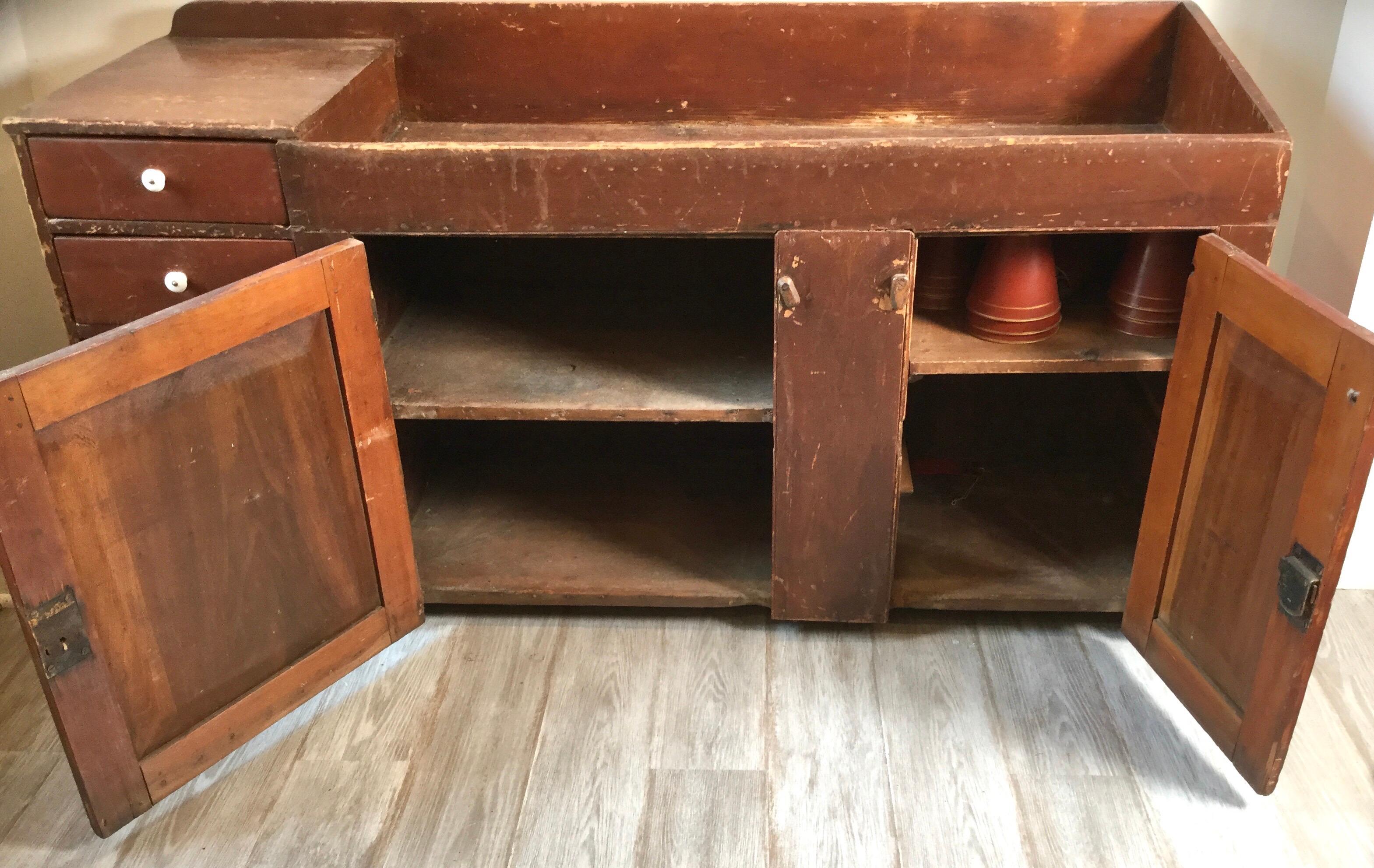 Early Painted Primitive Pine Dry Sink, 1830s For Sale 3