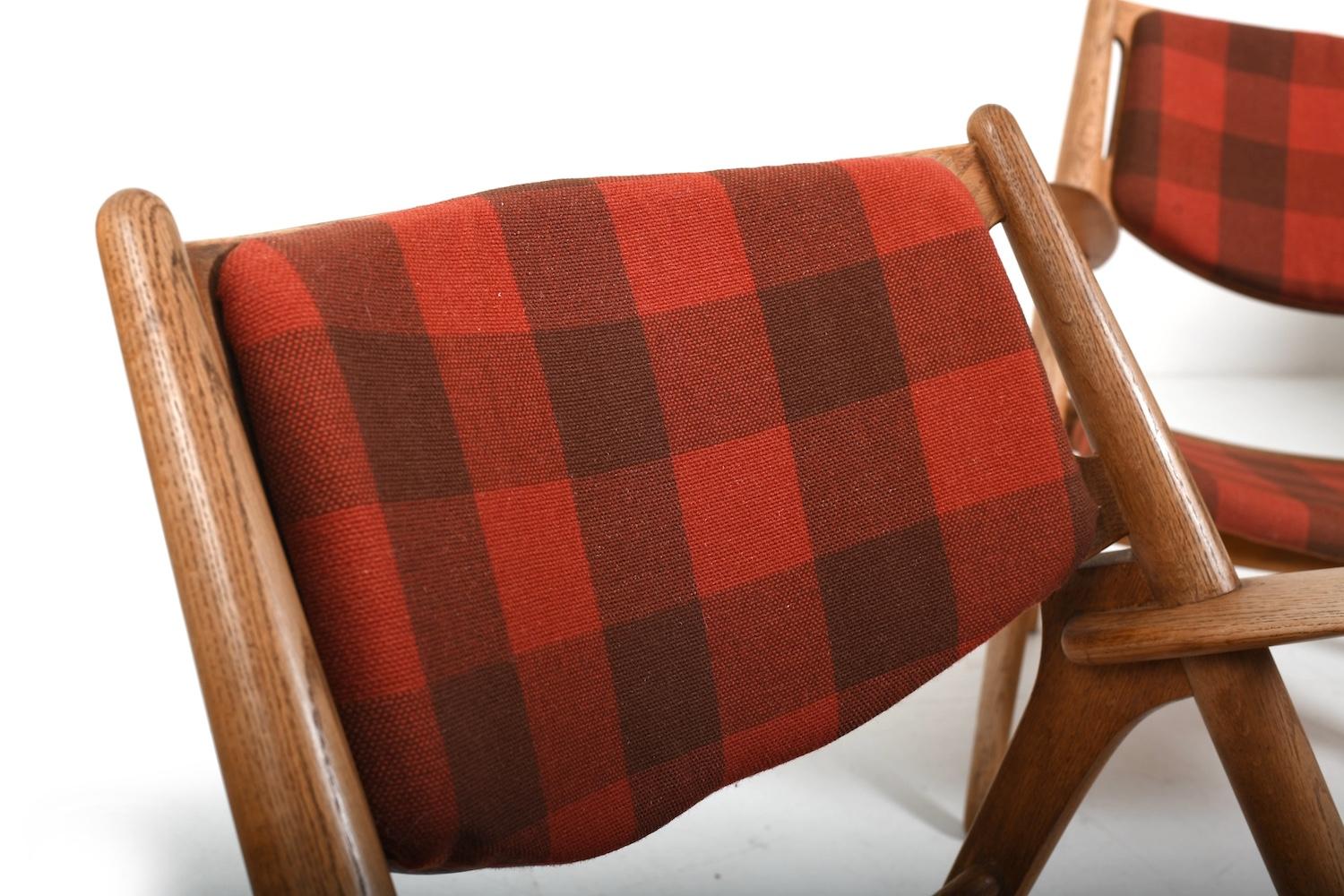 Paire de fauteuils CH-28 en chêne de Hans J. Wegner en vente 7