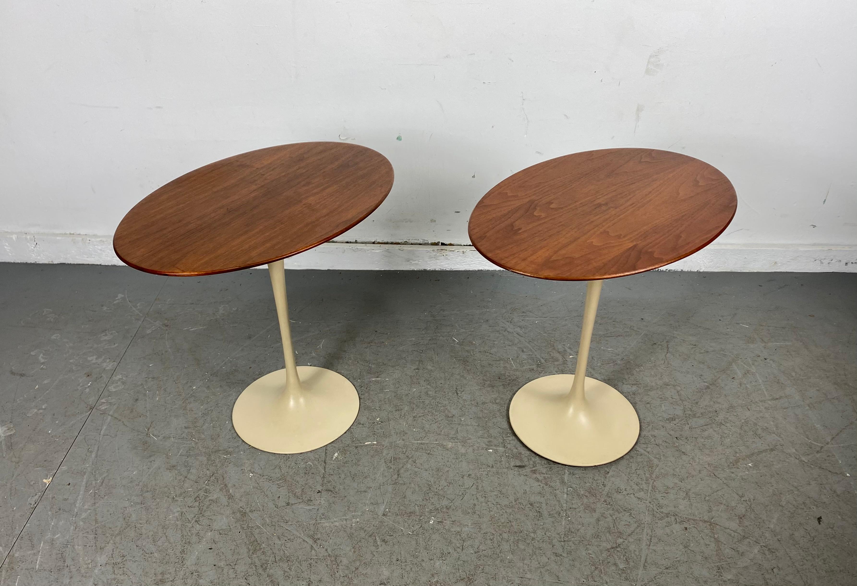 Cast Early Pair of Knoll Tulip Oval Side Tables by Eero Saarinen, circa 1970s