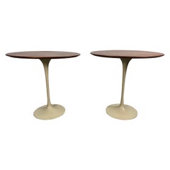 Early Pair of Knoll Tulip Oval Side Tables by Eero Saarinen, circa 1970s
