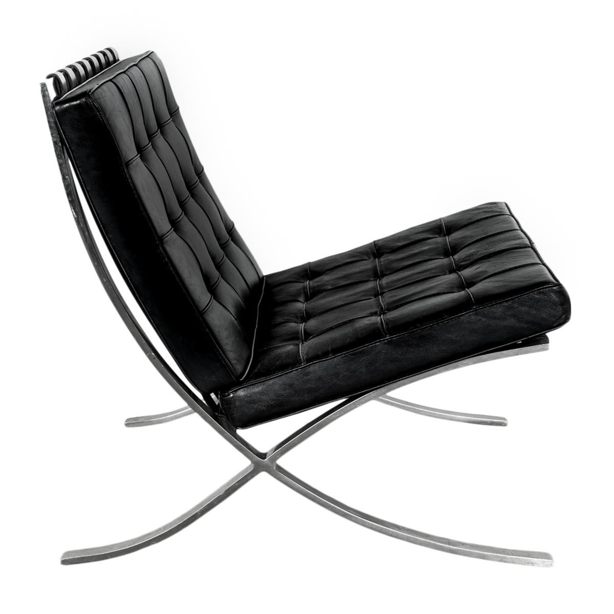 Early Pair MCM Knoll Barcelona Chairs Black Leather Mies van der Rohe 1961 For Sale 4