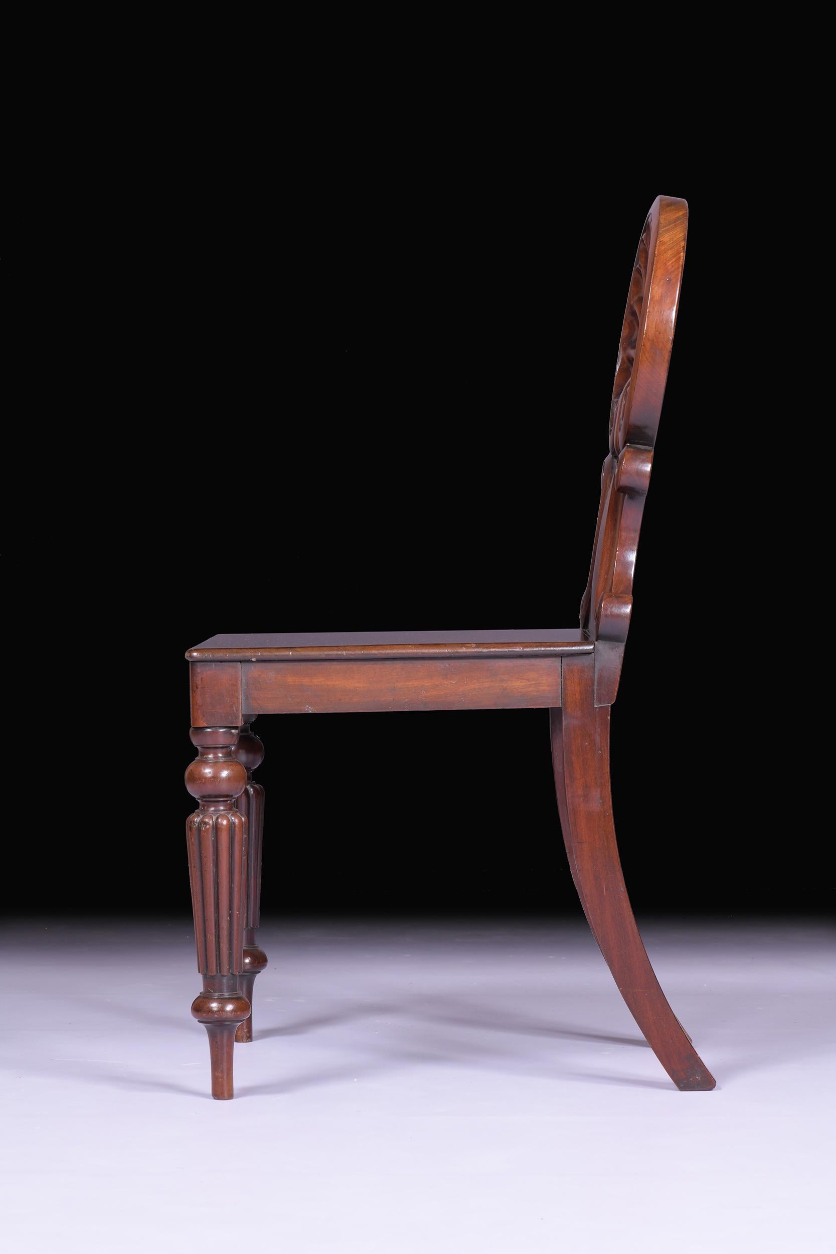 XIXe siècle Paire de chaises de salon Regency anglaises du 19e siècle attribuées à Gillows en vente