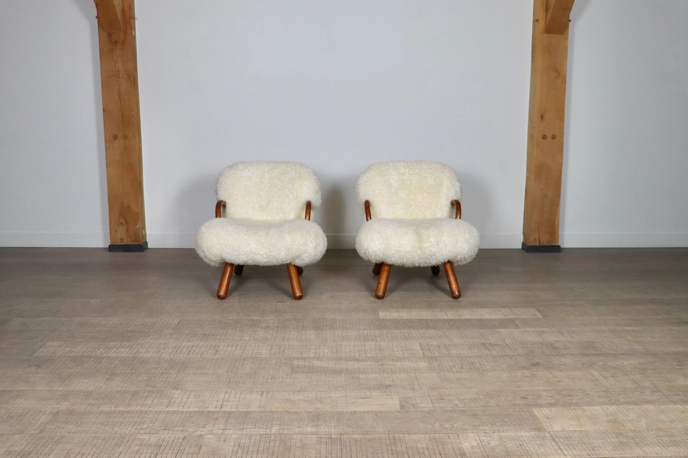 Early Pair Of Arnold Madsen Clam Chairs In Curly Sheepskin, 1944 For Sale 6