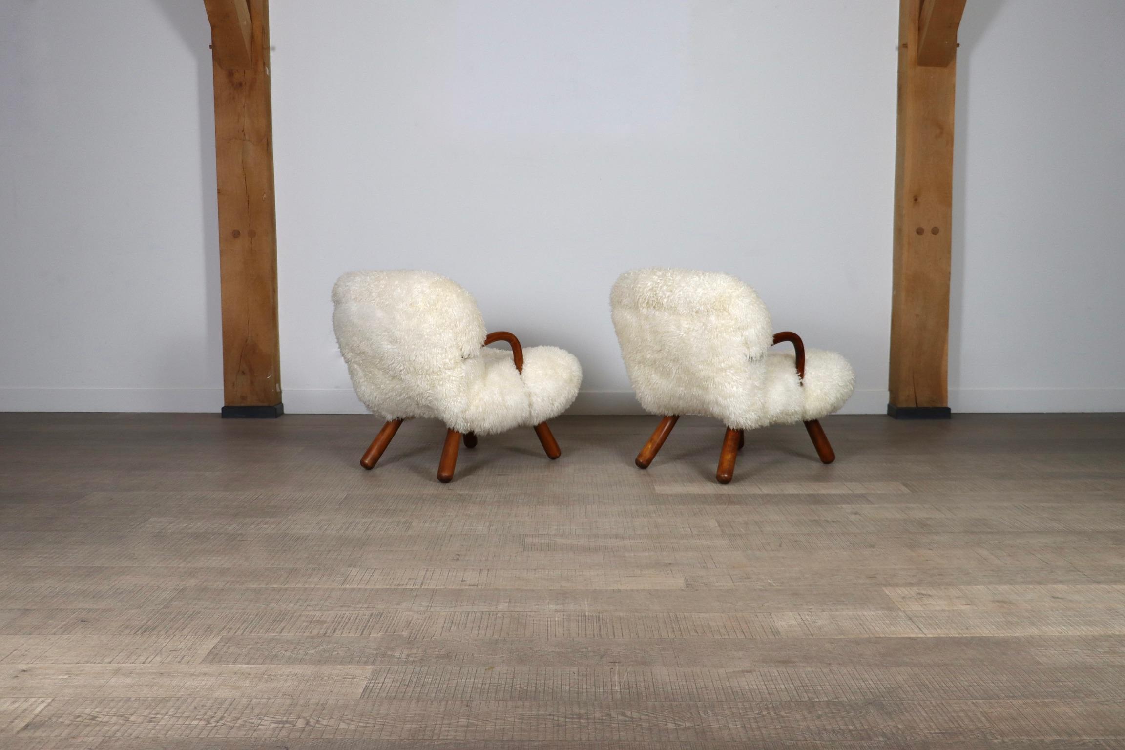 Early Pair Of Arnold Madsen Clam Chairs In Curly Sheepskin, 1944 For Sale 7