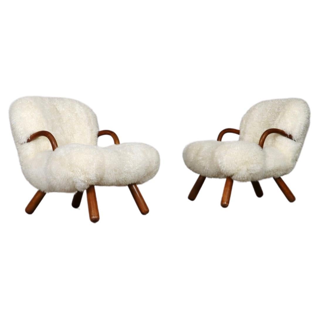 Early Pair Of Arnold Madsen Clam Chairs In Curly Sheepskin, 1944 For Sale