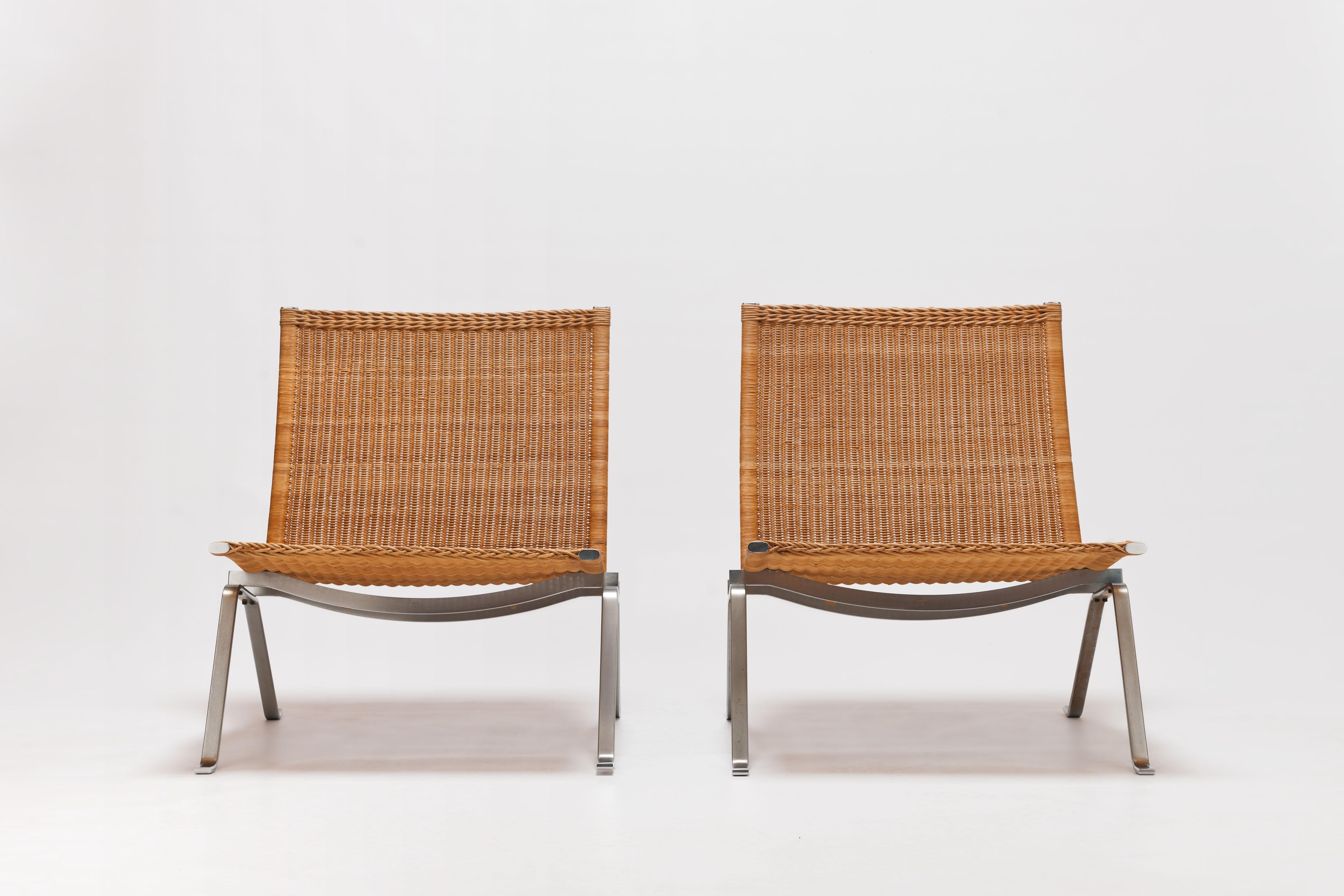 Scandinavian Modern Early Pair of Cane Poul Kjaerholm PK22 Chairs by Kold Christensen, 1st Owner