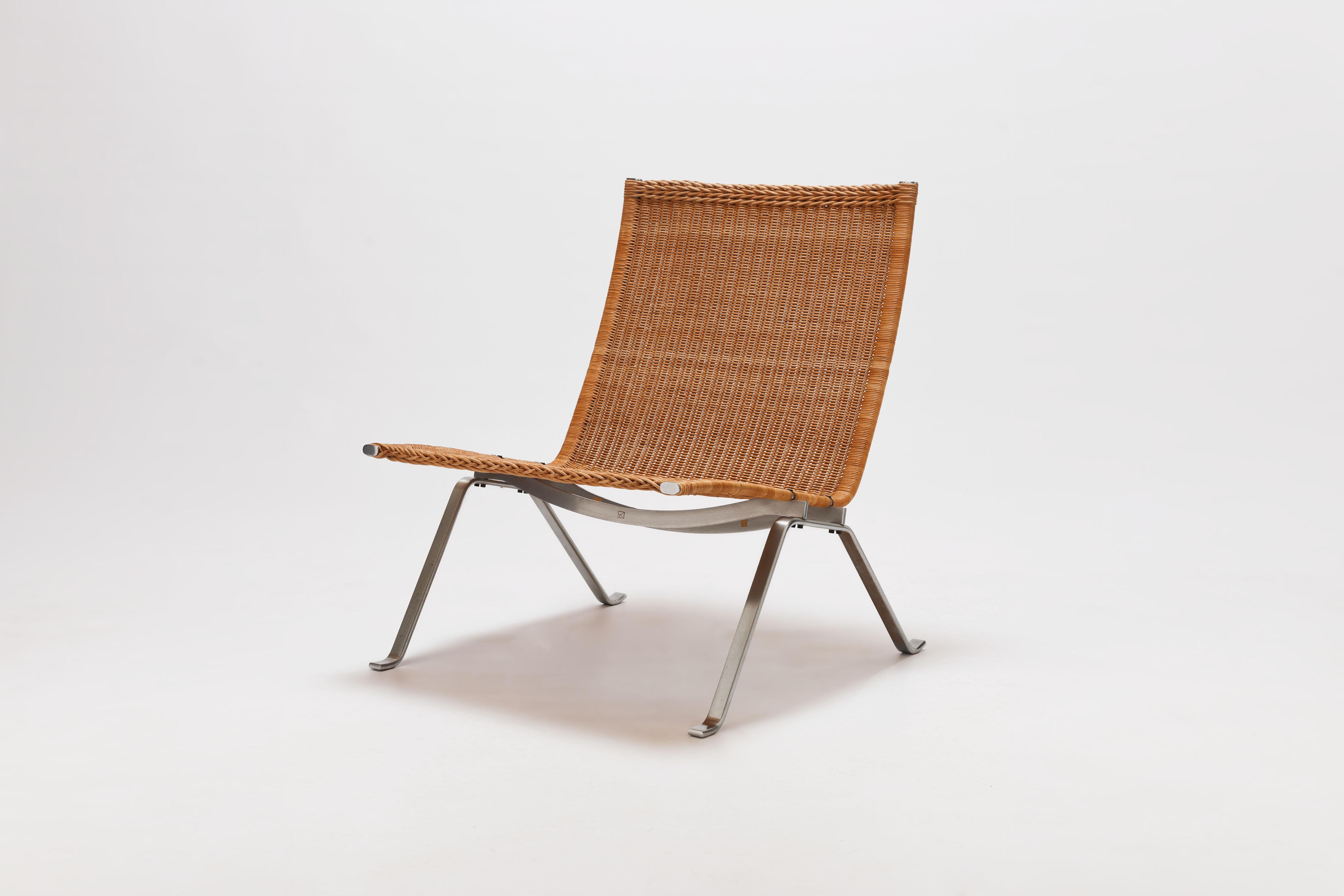 Early Pair of Cane Poul Kjaerholm PK22 Chairs by Kold Christensen, 1st Owner In Good Condition In Utrecht, NL