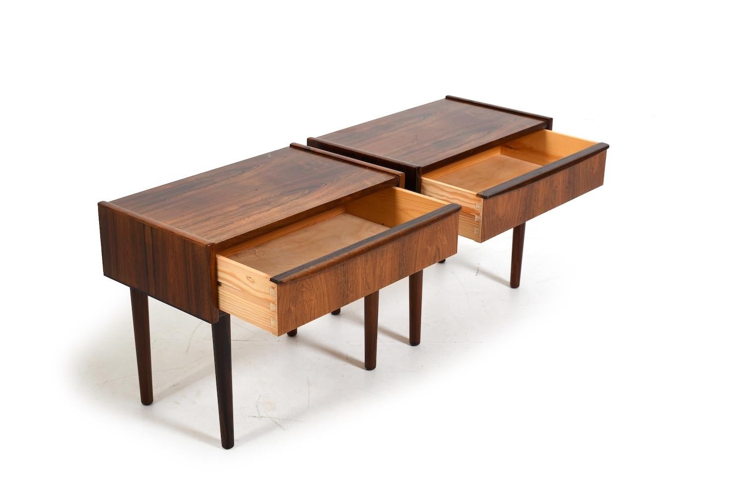 Danese Early Pair of Danish Bedside Tables 1960s in vendita