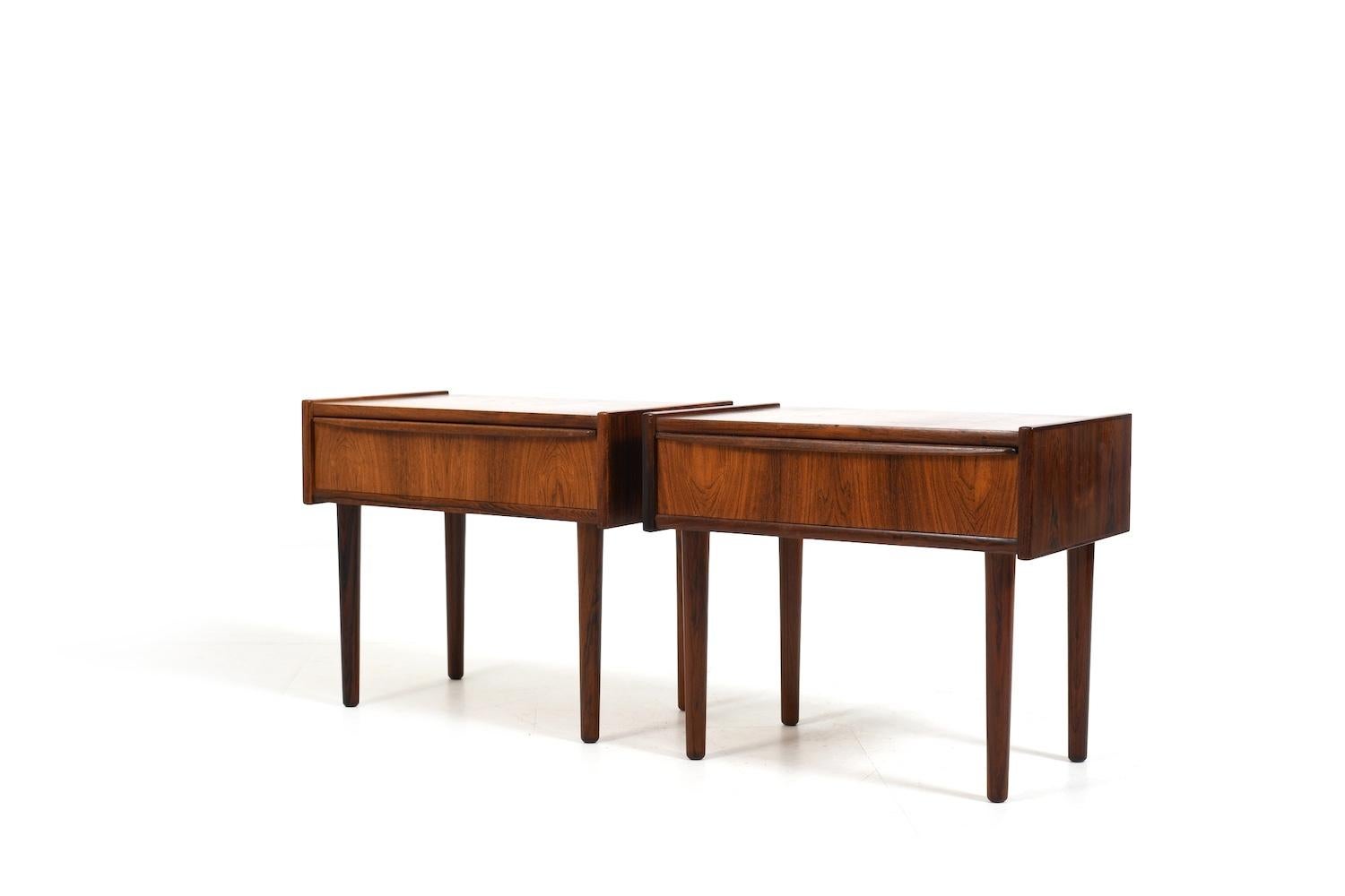 Early Pair of Danish Bedside Tables 1960s In condizioni buone in vendita a Handewitt, DE