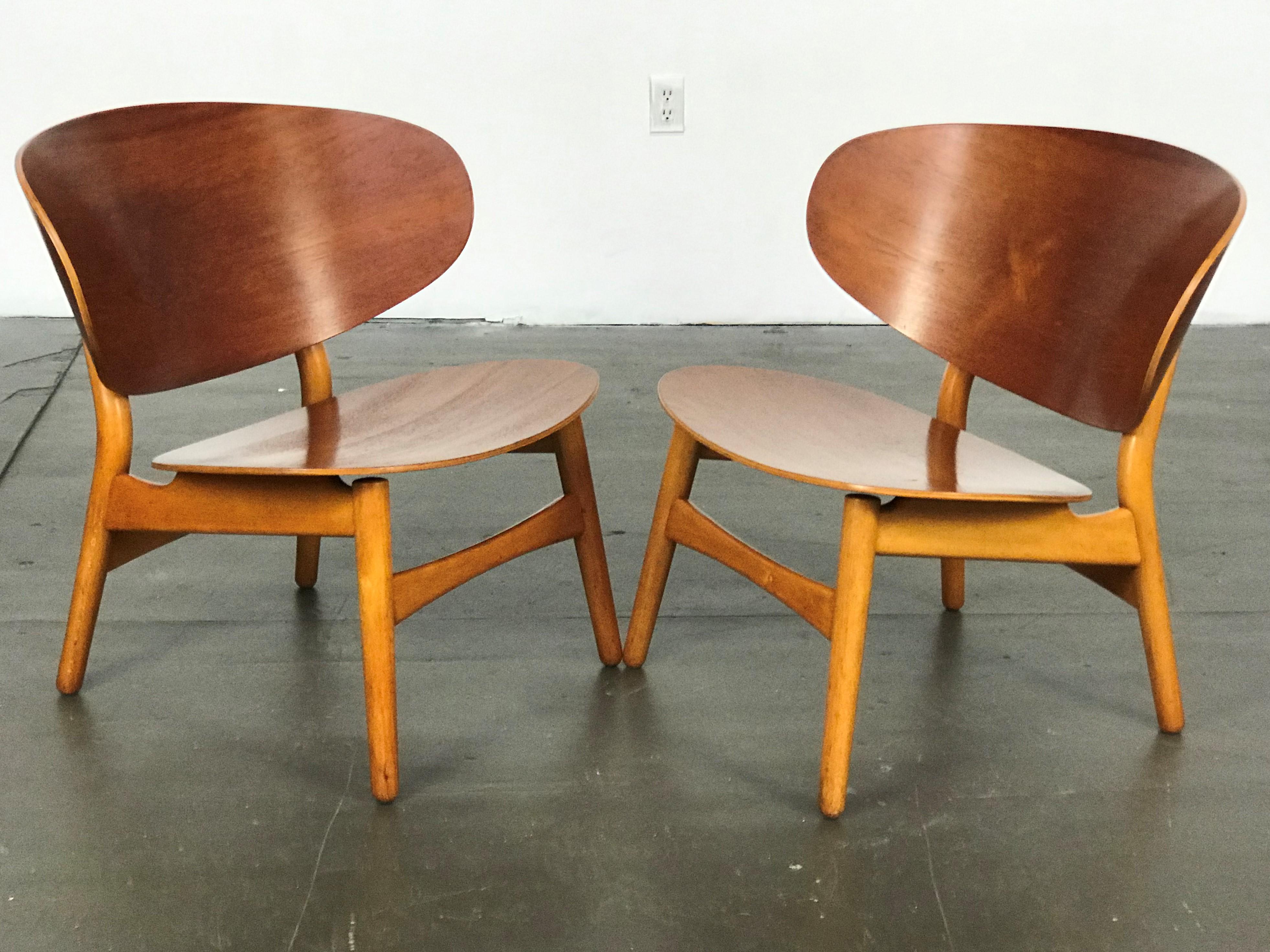 Mid Century Modern Lounge Chairs by Hans Wegner in Teak and Beech  3