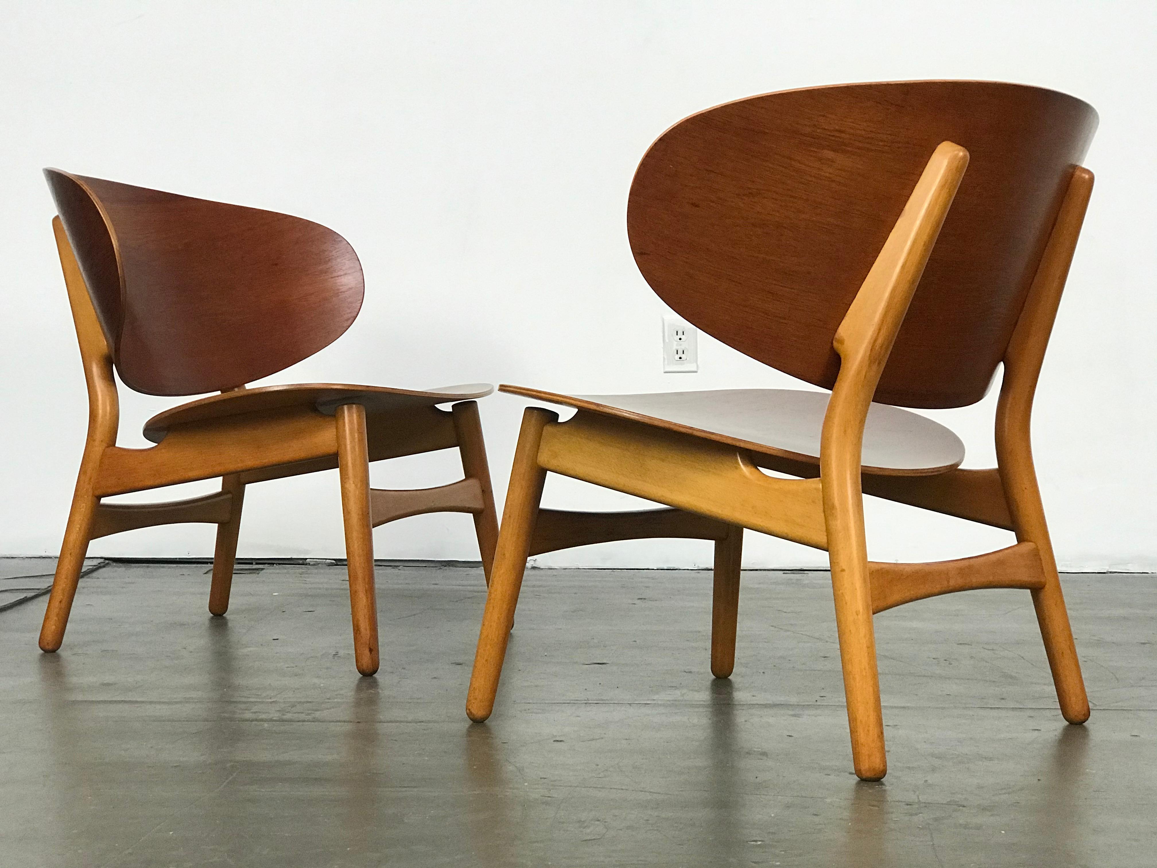 Mid Century Modern Lounge Chairs by Hans Wegner in Teak and Beech  10