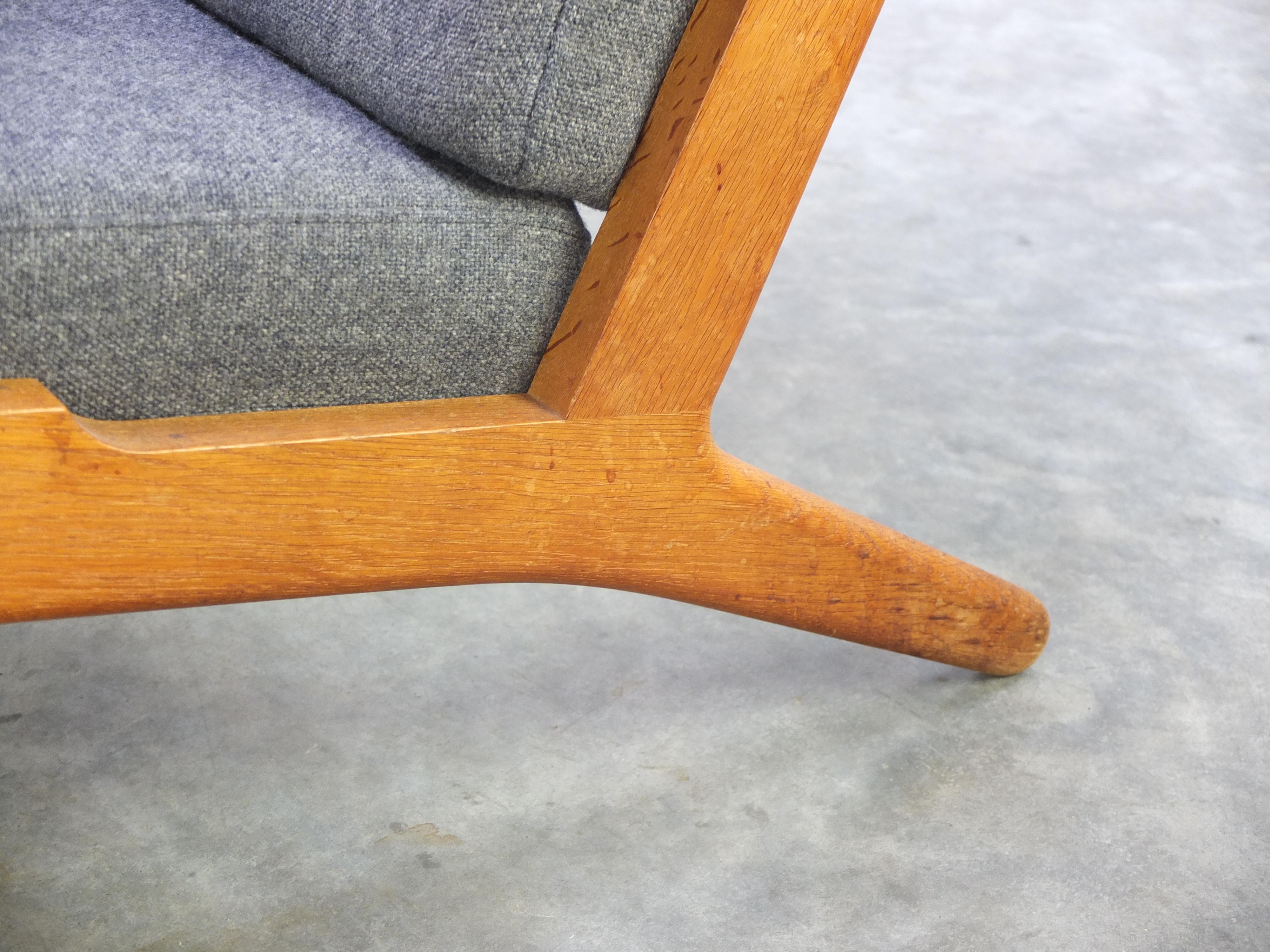Early Pair of Oak 'GE-290' Lounge Chairs by Hans J. Wegner for Getama, 1950s 3