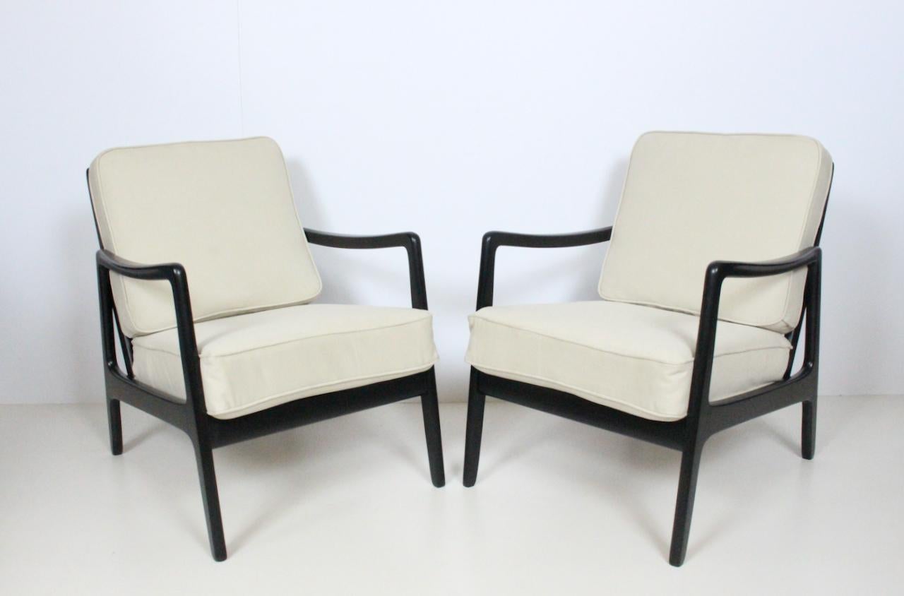 Mid-Century Modern Early Pair of Ole Wanscher Ebonized Mahogany Lounge Chairs, 1950's For Sale