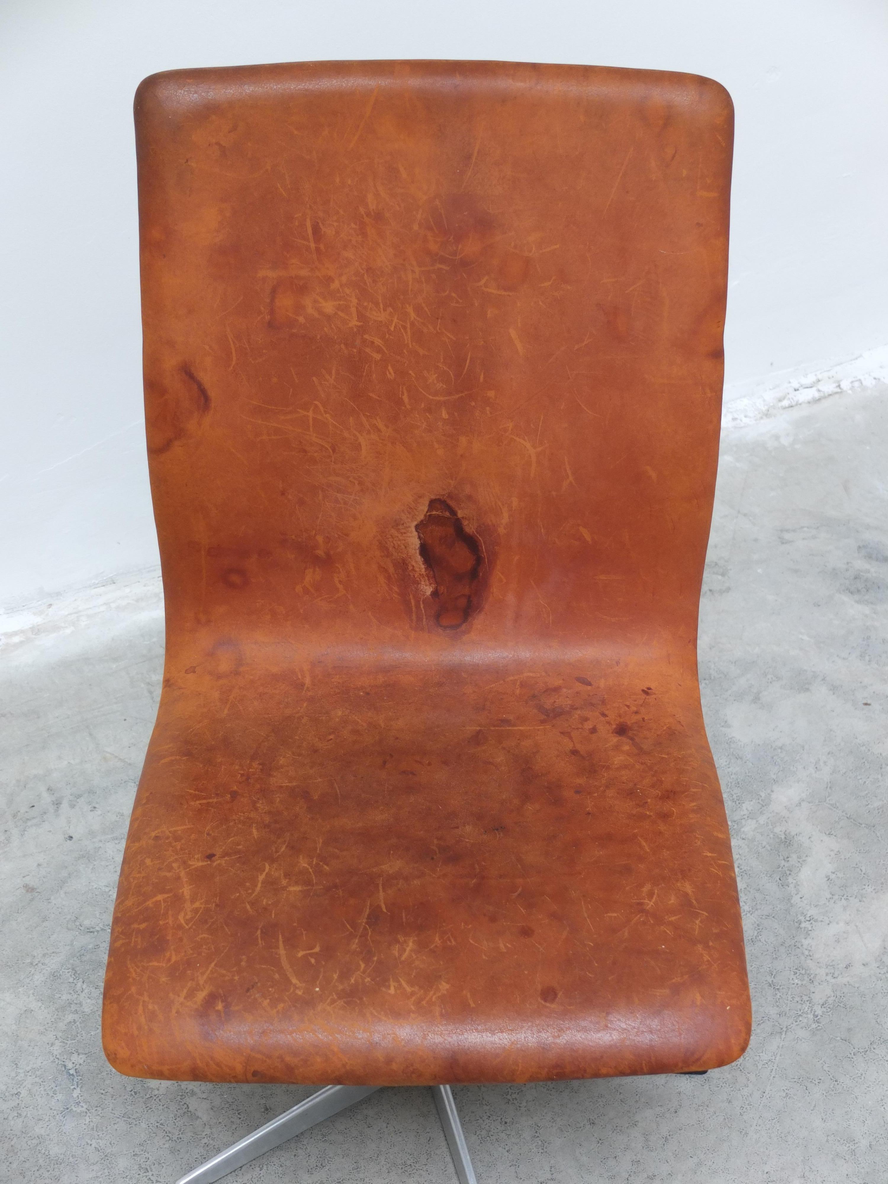 Coppia di sedie 'Oxford' in Cognac di Arne Jacobsen per Fritz Hansen, 1967 in vendita 7