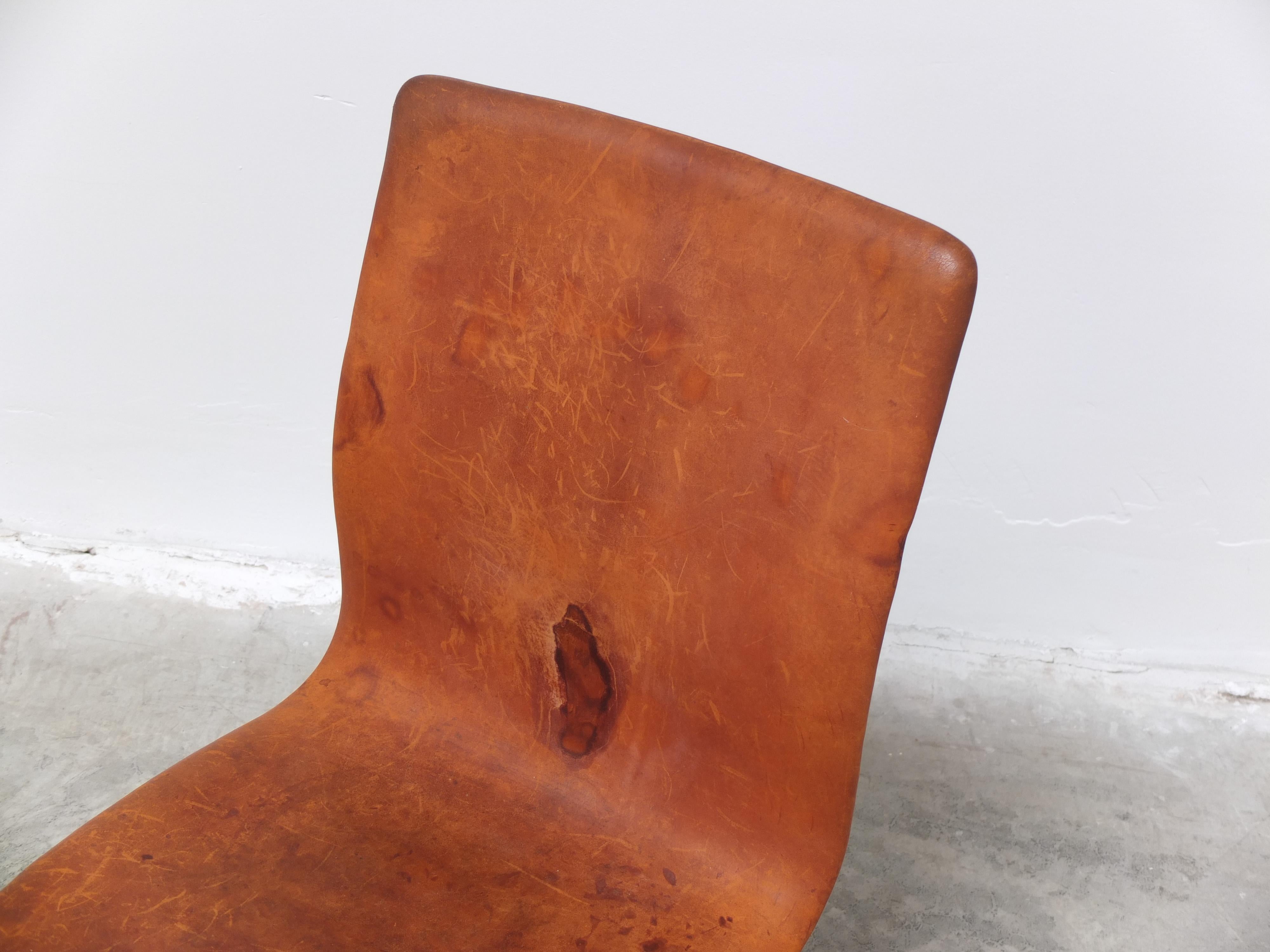 Coppia di sedie 'Oxford' in Cognac di Arne Jacobsen per Fritz Hansen, 1967 in vendita 9