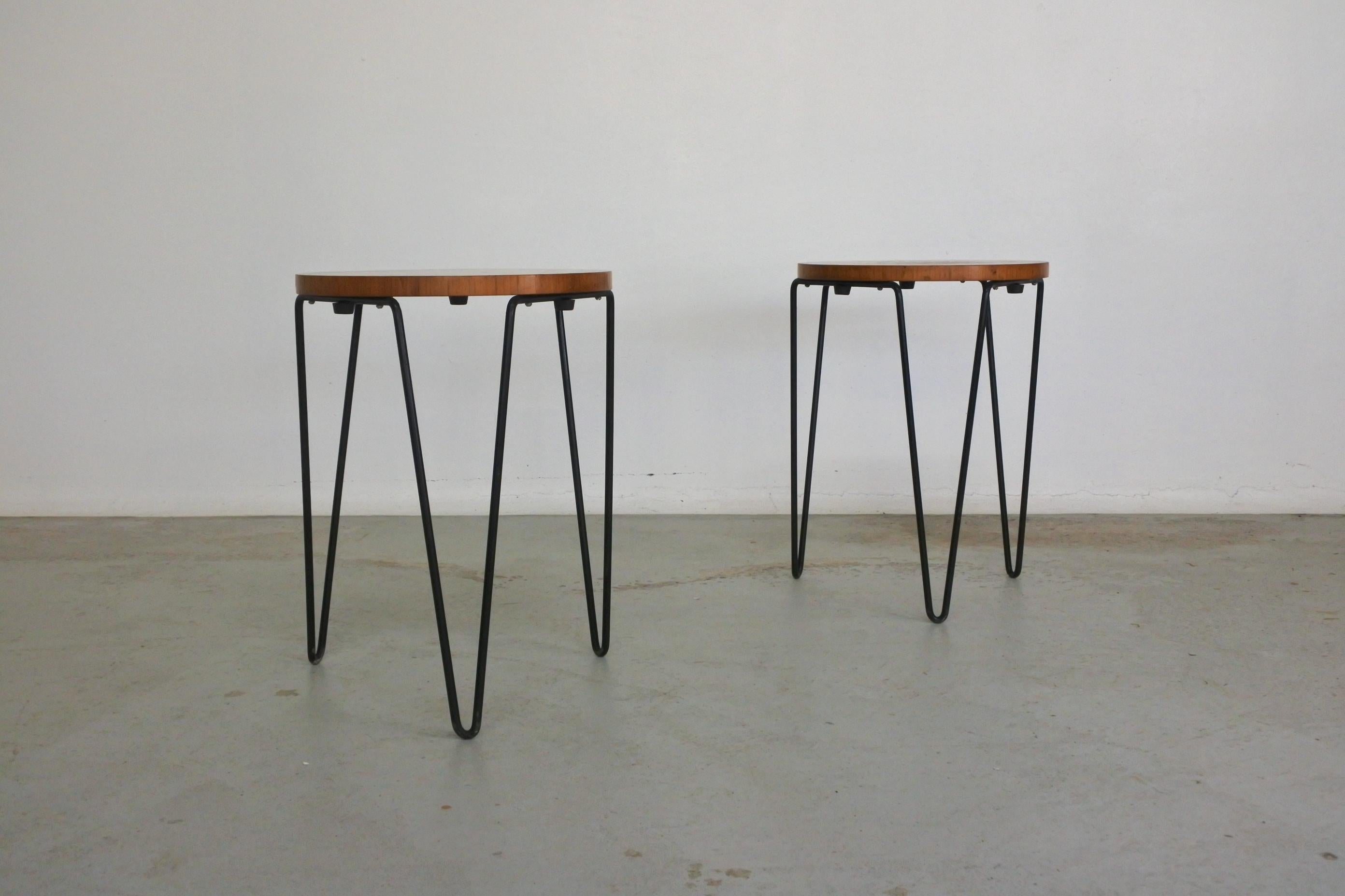 Mid-Century Modern Early Pair of Stackable Stools Model 75 by Florence Knoll, 1950s