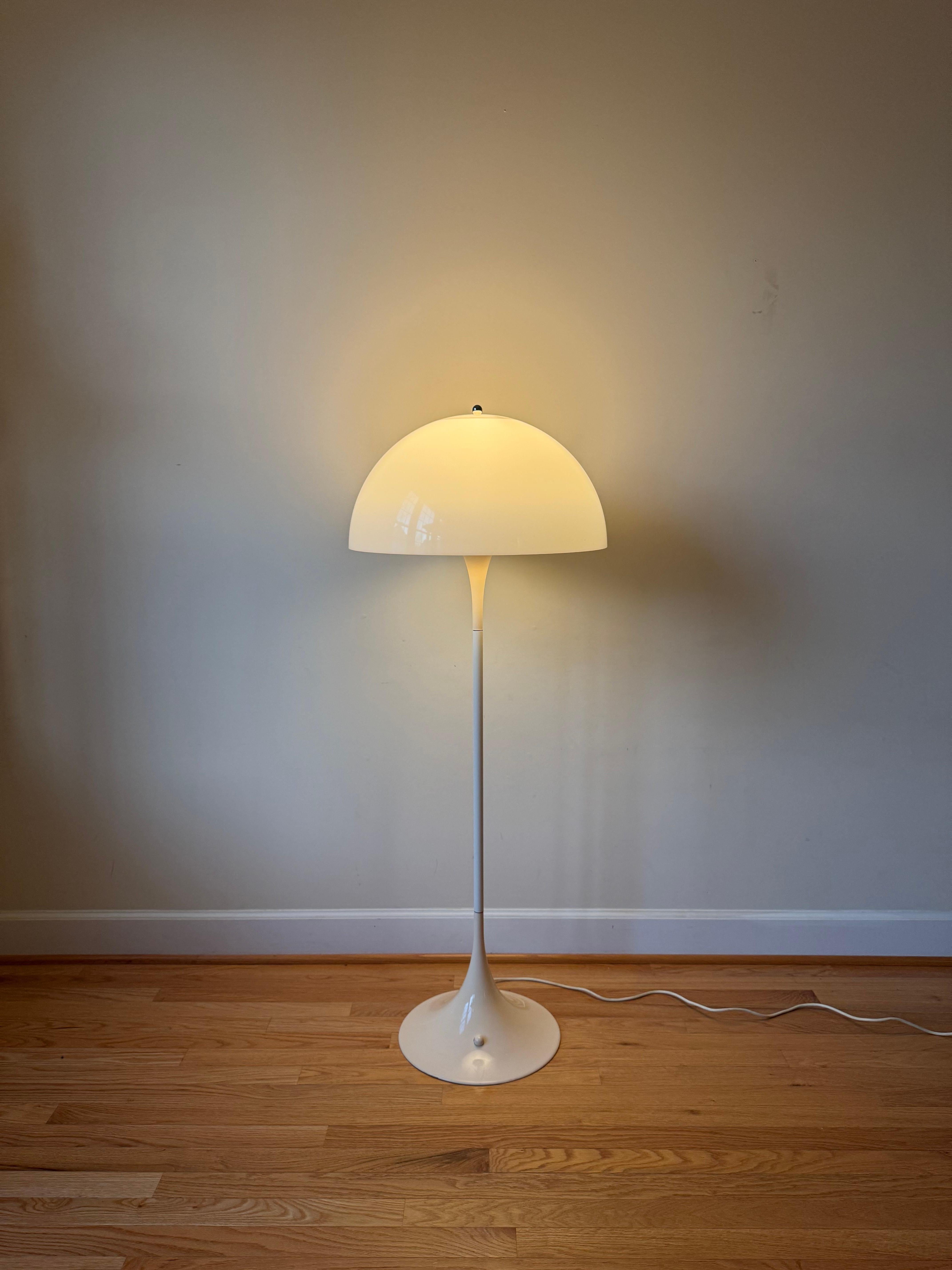Mid-Century Modern Early Panthella Floor Lamp by Verner Panton for Louis Poulsen For Sale