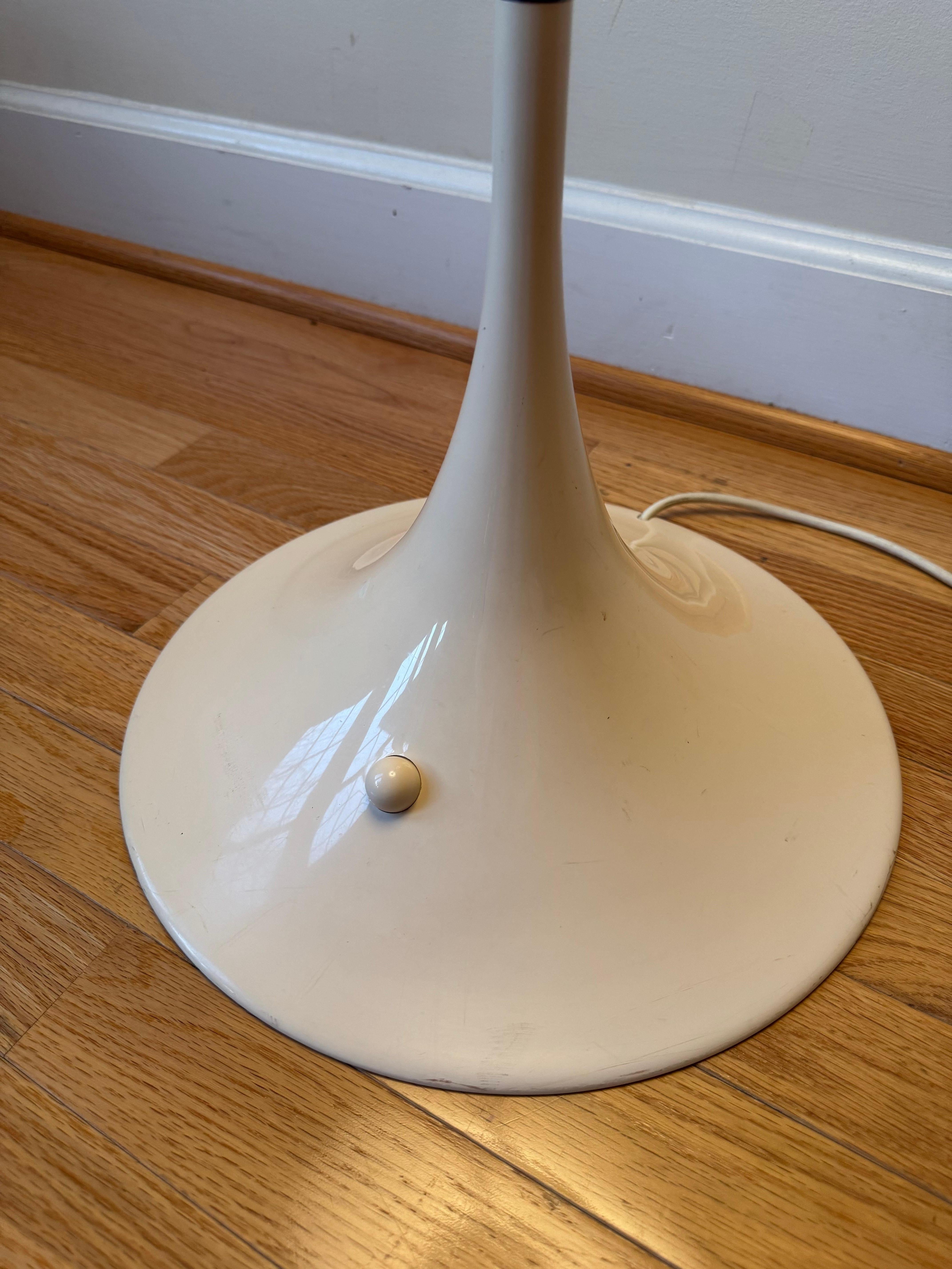 Early Panthella Floor Lamp by Verner Panton for Louis Poulsen In Good Condition For Sale In Centreville, VA