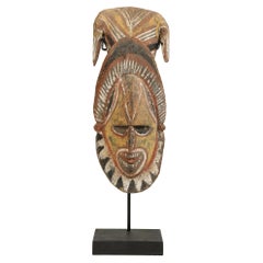 Vintage Early Papua New Guinea Painted Maprik Wood Head or Mask, Strong Expression