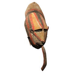 Masque en bois d'érable peint de Papouasie-Nouvelle-Guinée, Long Tongue Ex M. Hamson