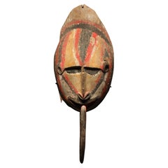 Masque en bois d'érable peint de Papouasie-Nouvelle-Guinée, Long Tongue Ex M. Hamson