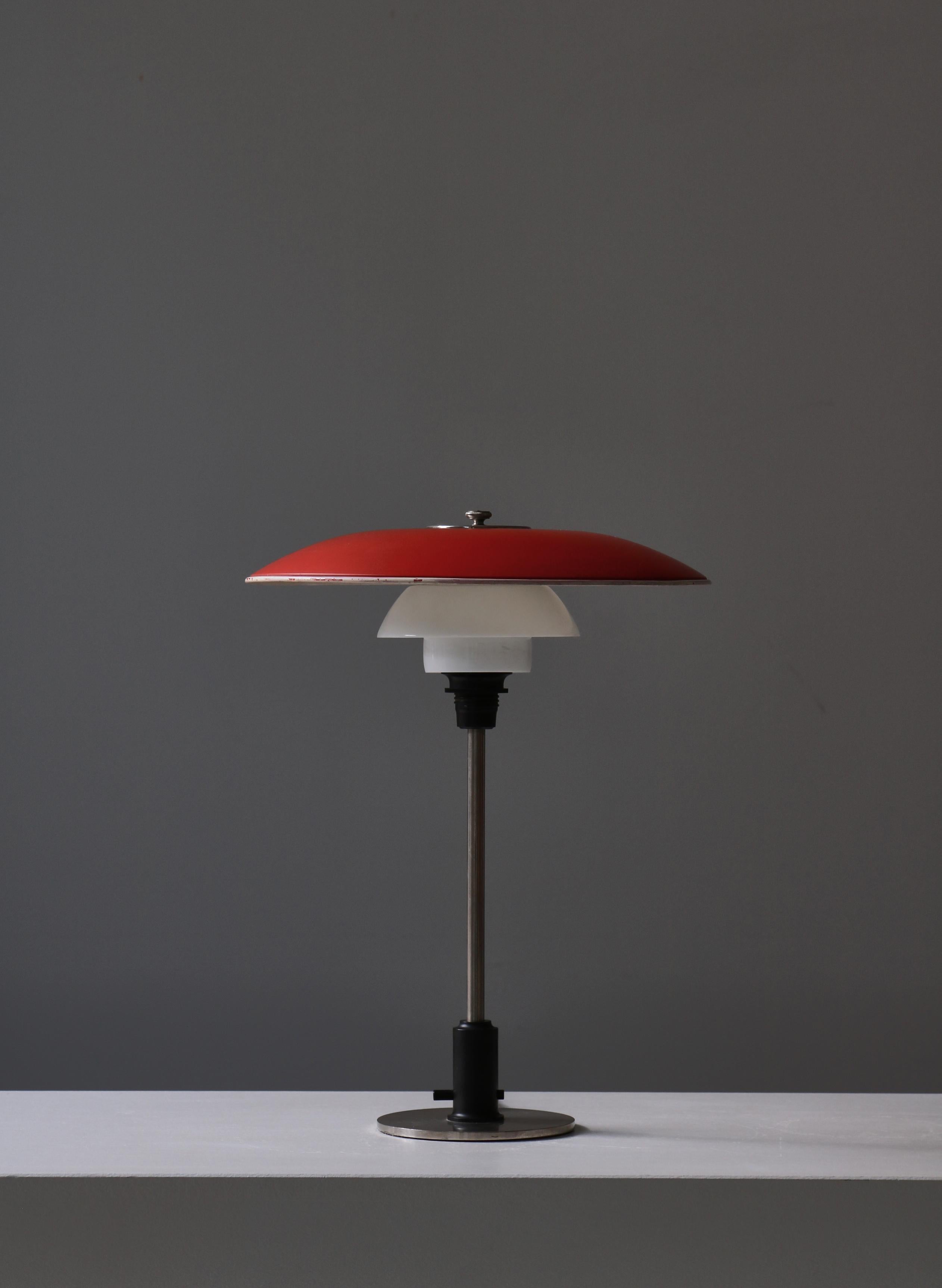 Splendida lampada da tavolo PH di produzione originale modello 