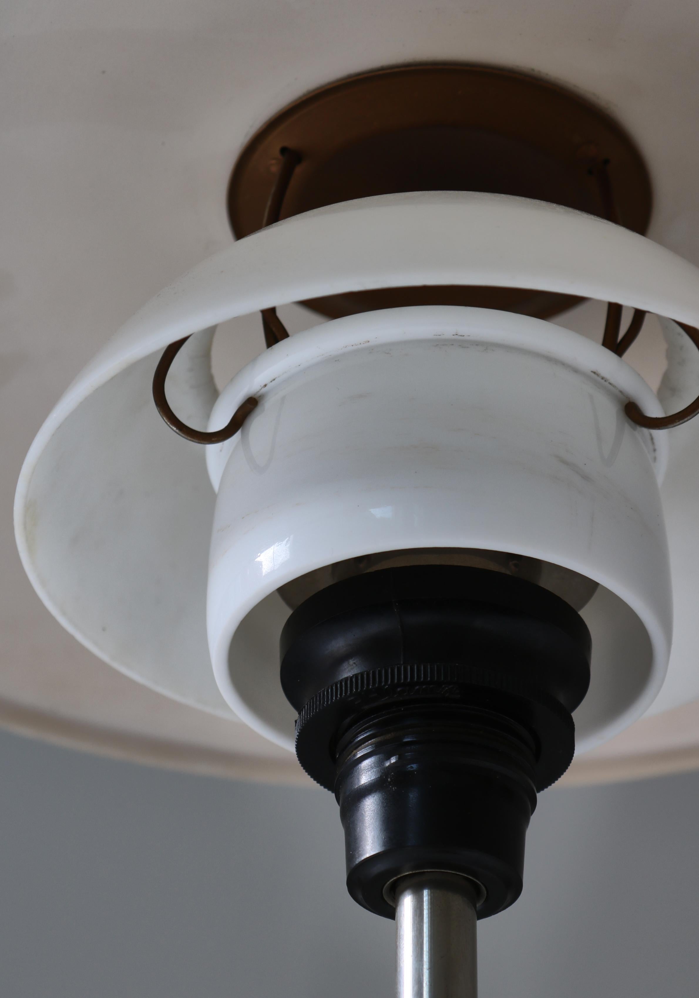 Metà XX secolo Lampada da tavolo brevettata 