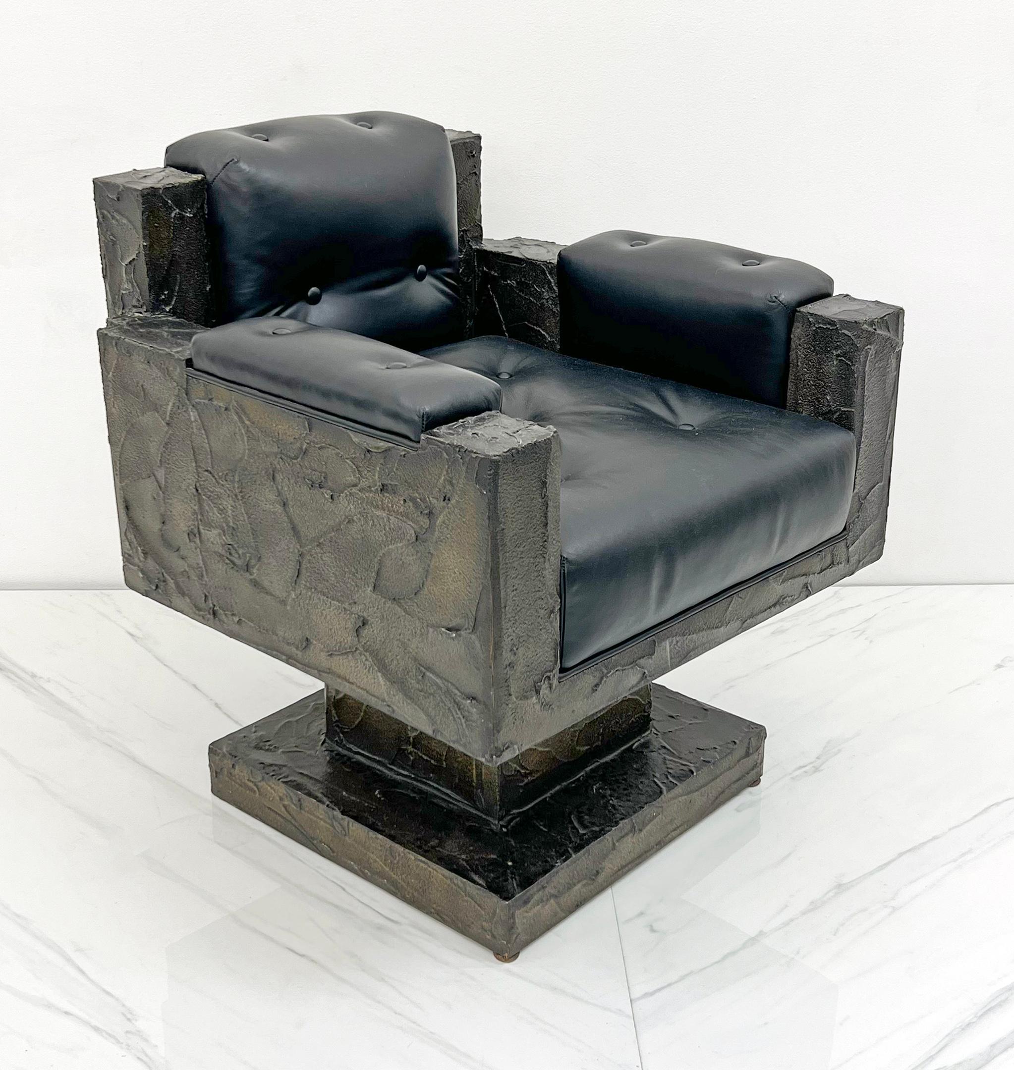 Américain Chaise trône en bronze sculpté Paul Evans, signée et datée, 1969 en vente