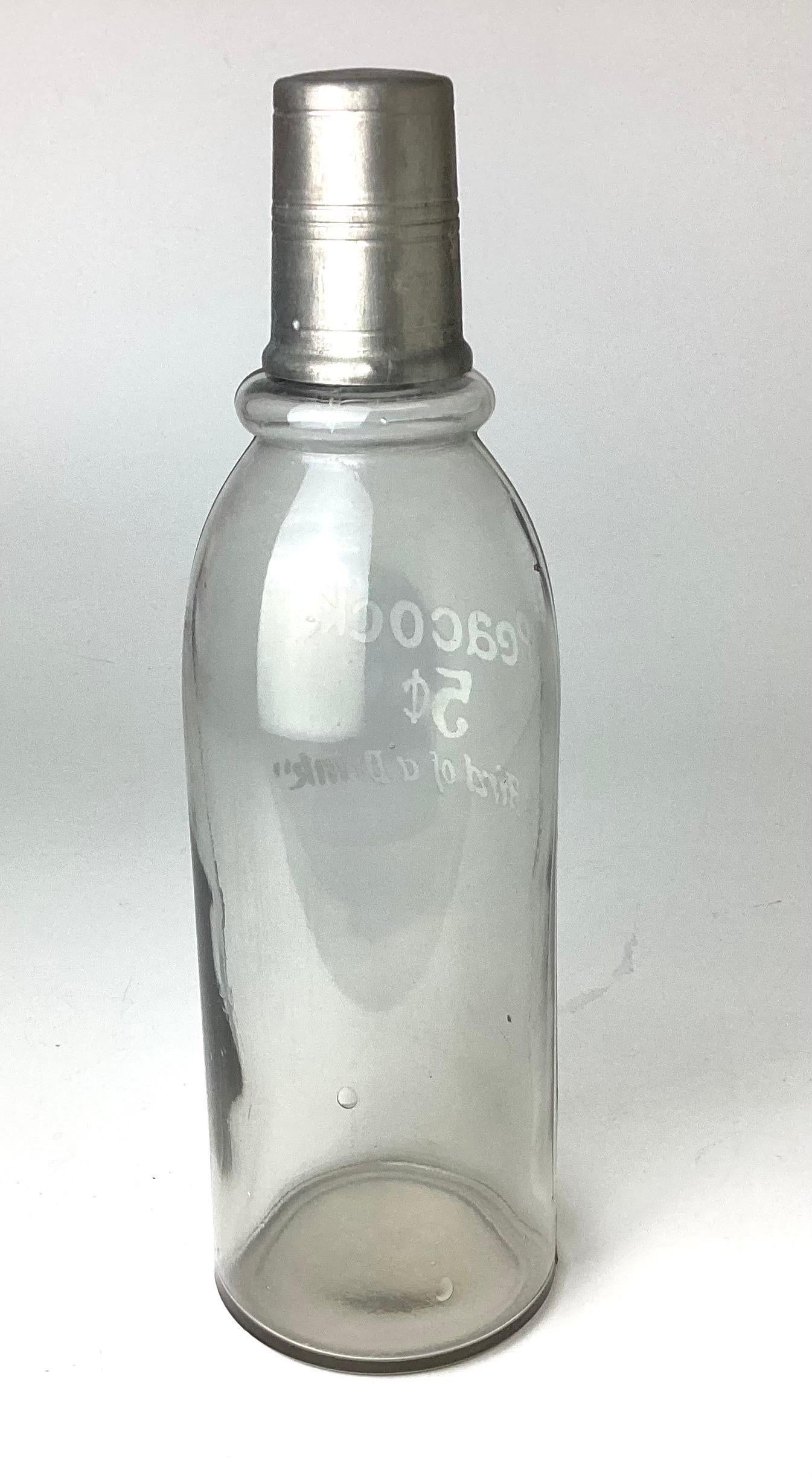 Früher Pfau 5c Soda-Brunnenflasche „ein Vogel eines Getränkes“ Werbe Display (amerikanisch) im Angebot