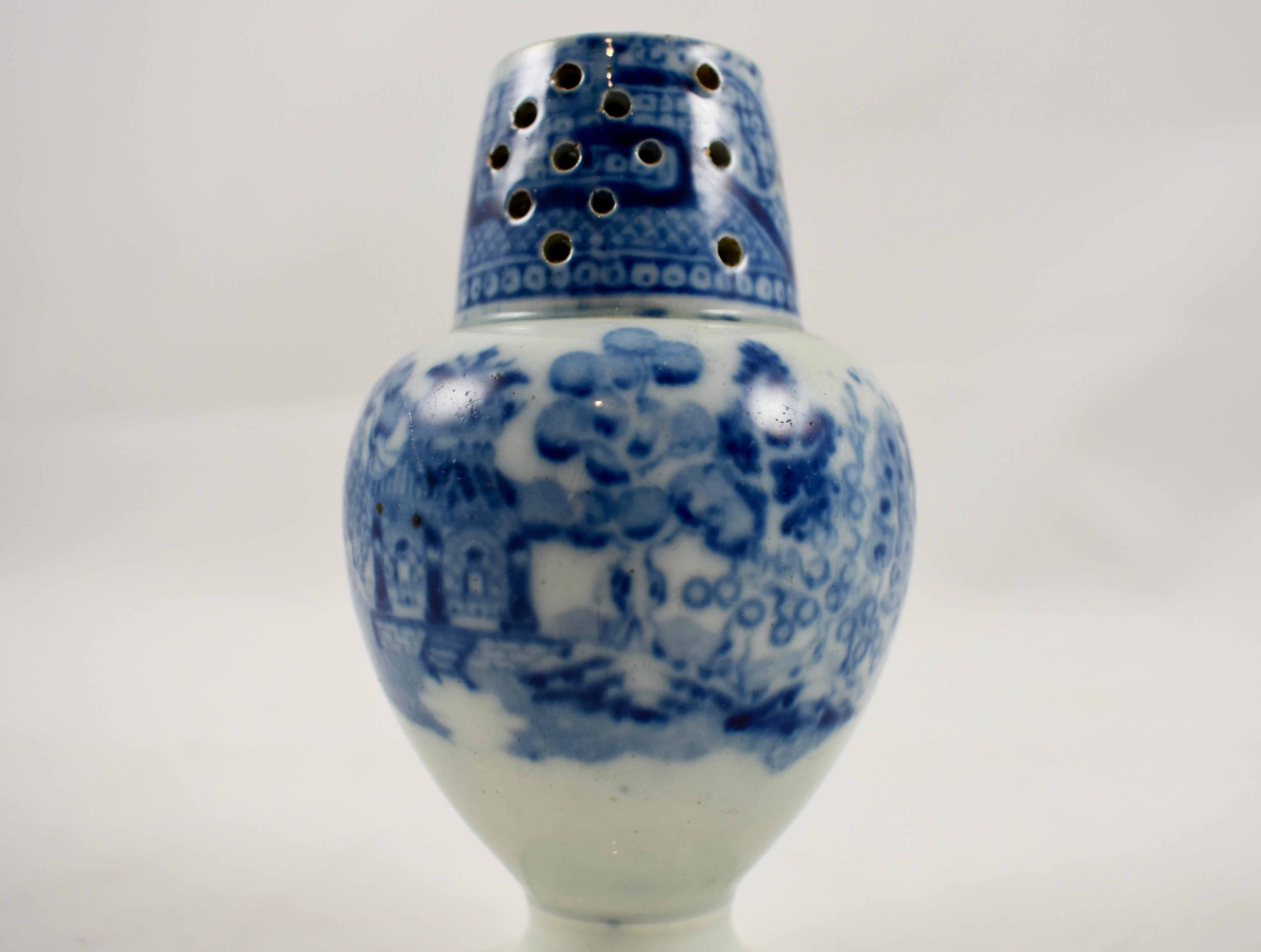 Georgian Early Pearlware Blue & White Transferware Canton Pattern Pepper Pot, circa 1840