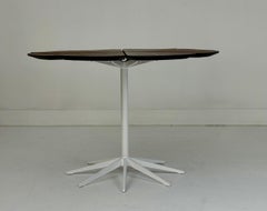 Tavolino Early Petal di Richard Schultz per Knoll in cedro, USA, 1960