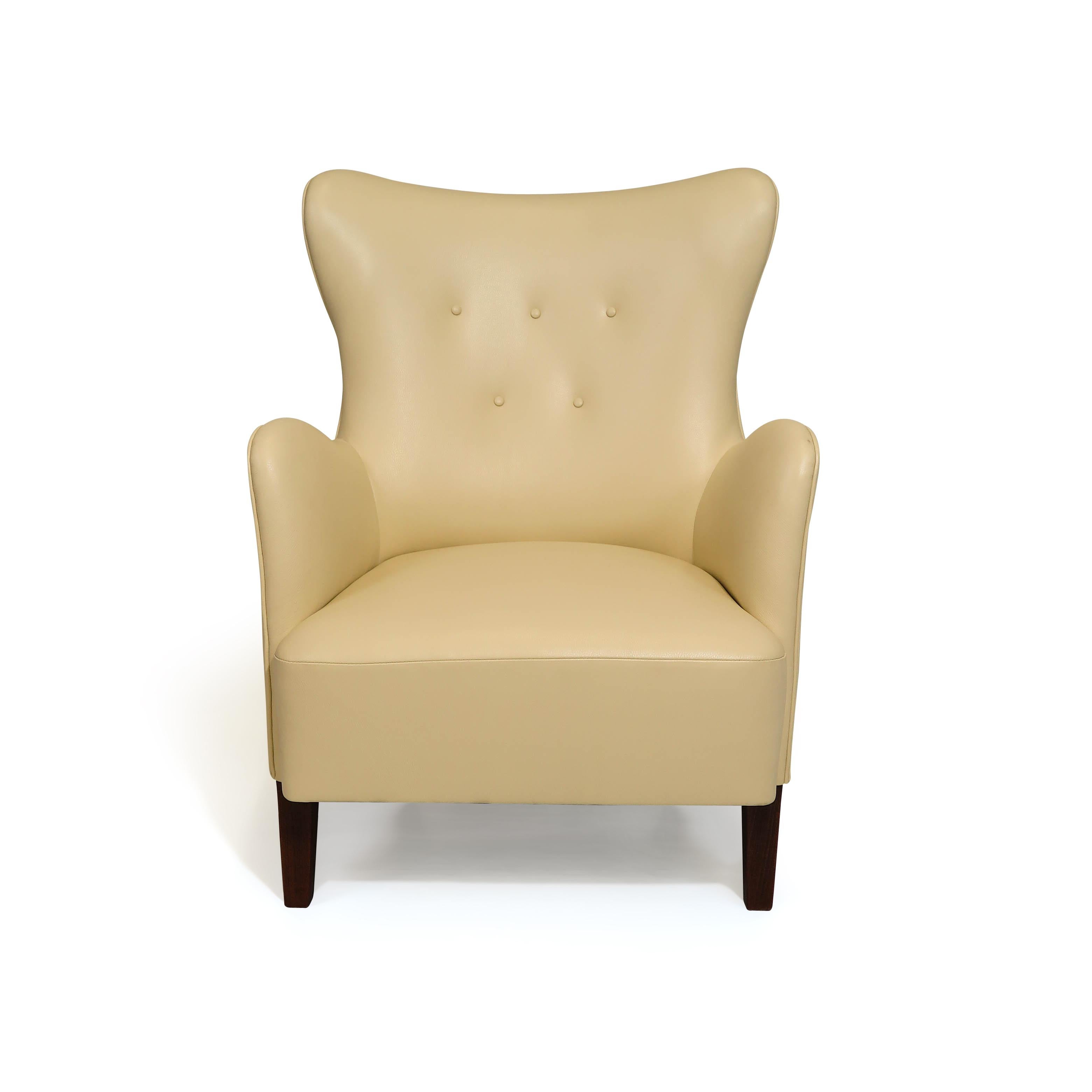 Mid-20th Century Early Peter Hvidt Lounge Chair in Light Yellow Cream Leather