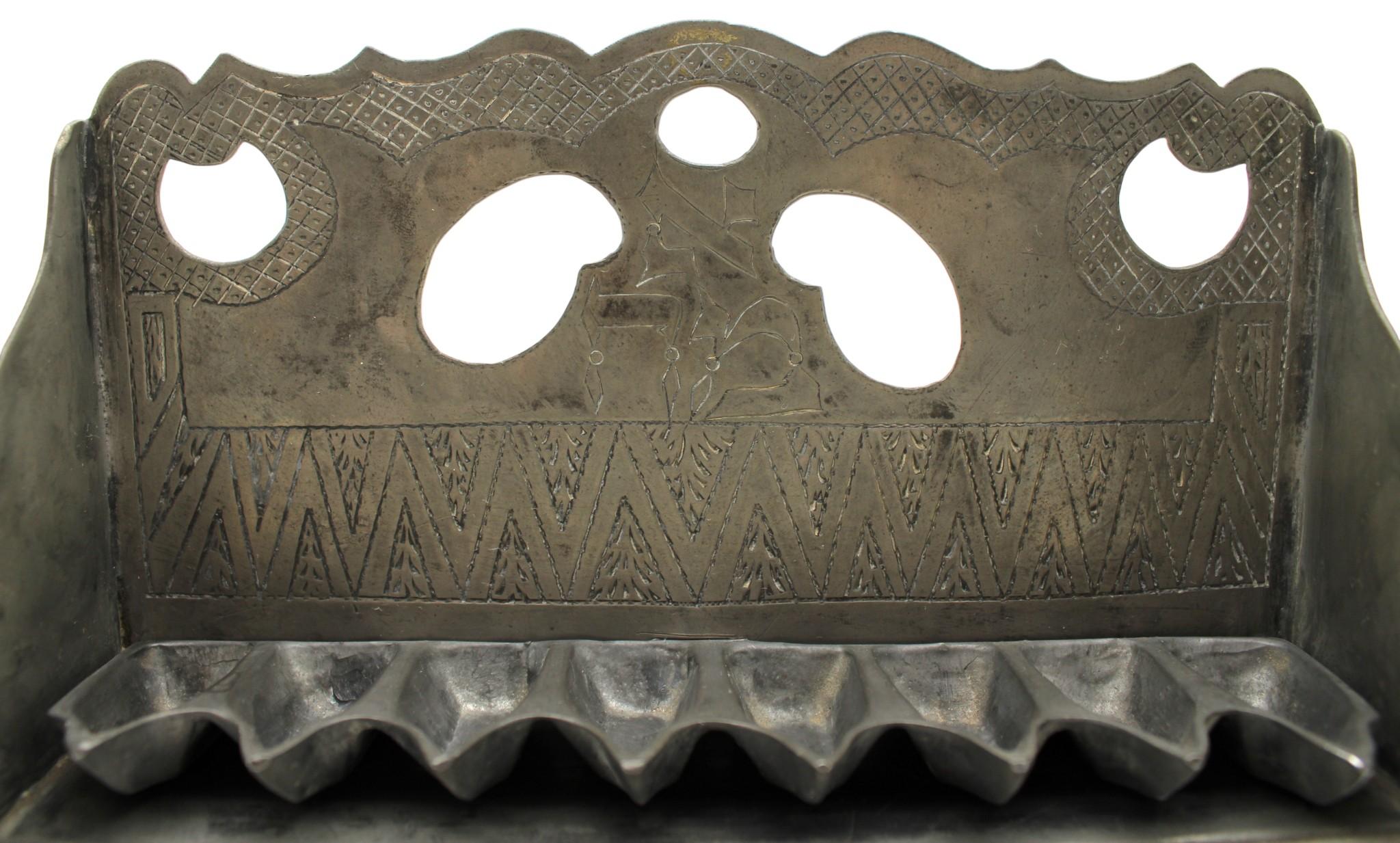 Étain Lampe de Hanoukka en étain, Allemagne, 1732 en vente