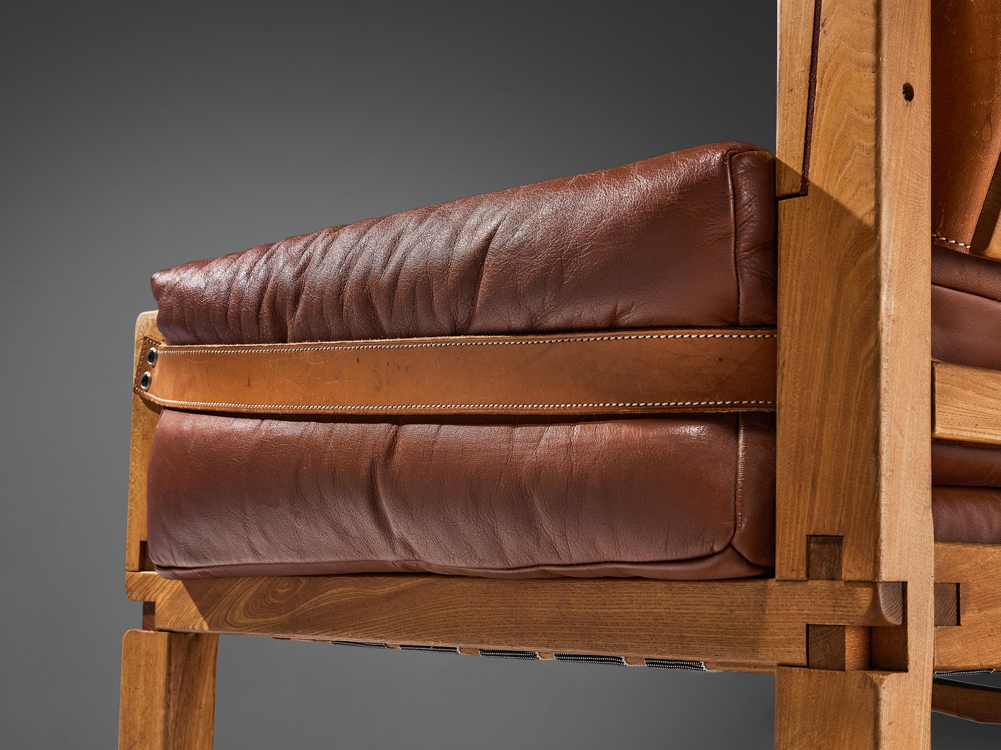 Cuir Canapé d'époque Pierre Chapo 'S22' en orme et cuir Brown en vente