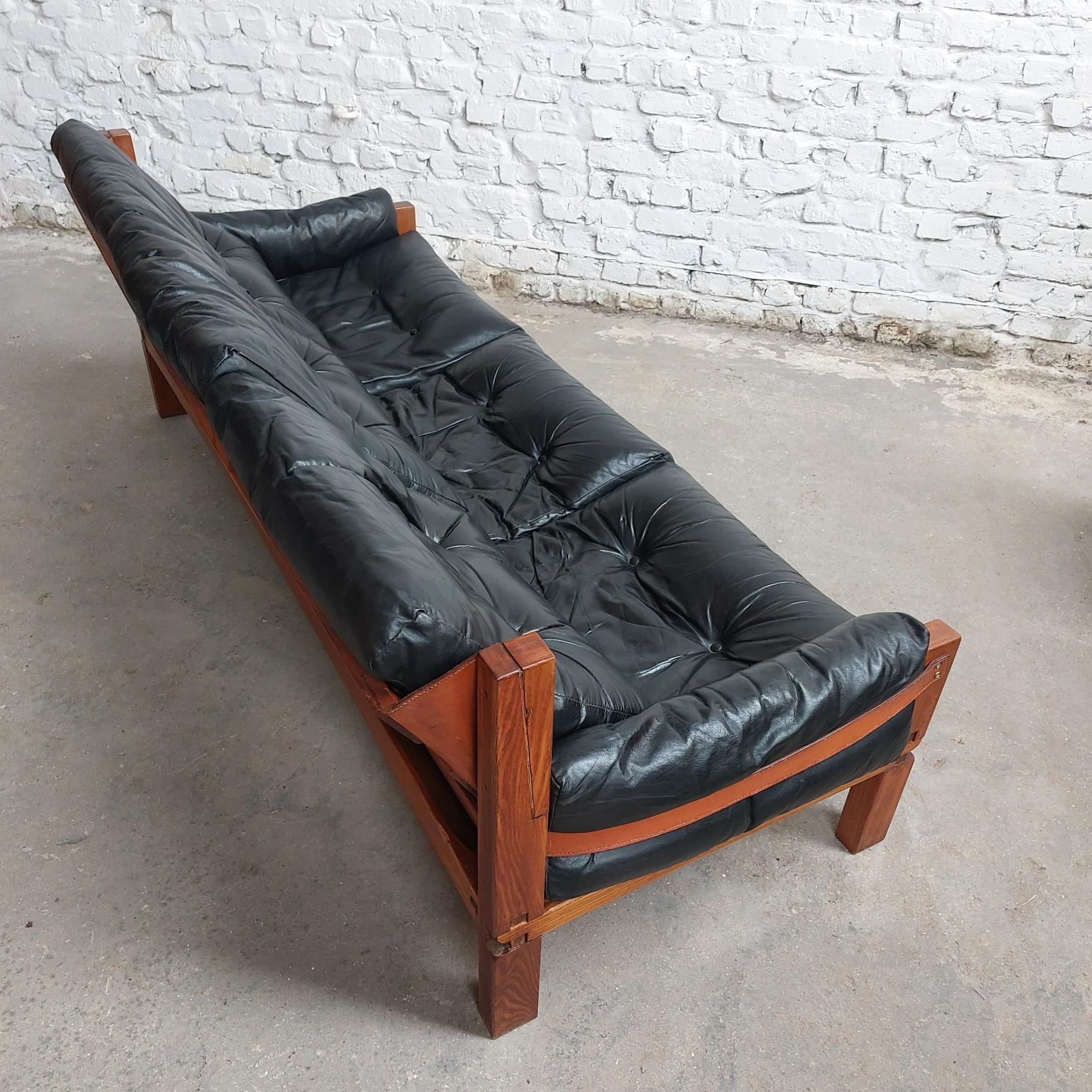 Leather Early Pierre Chapo S32  3-seater sofa black leather and elmwood, 1970s France For Sale