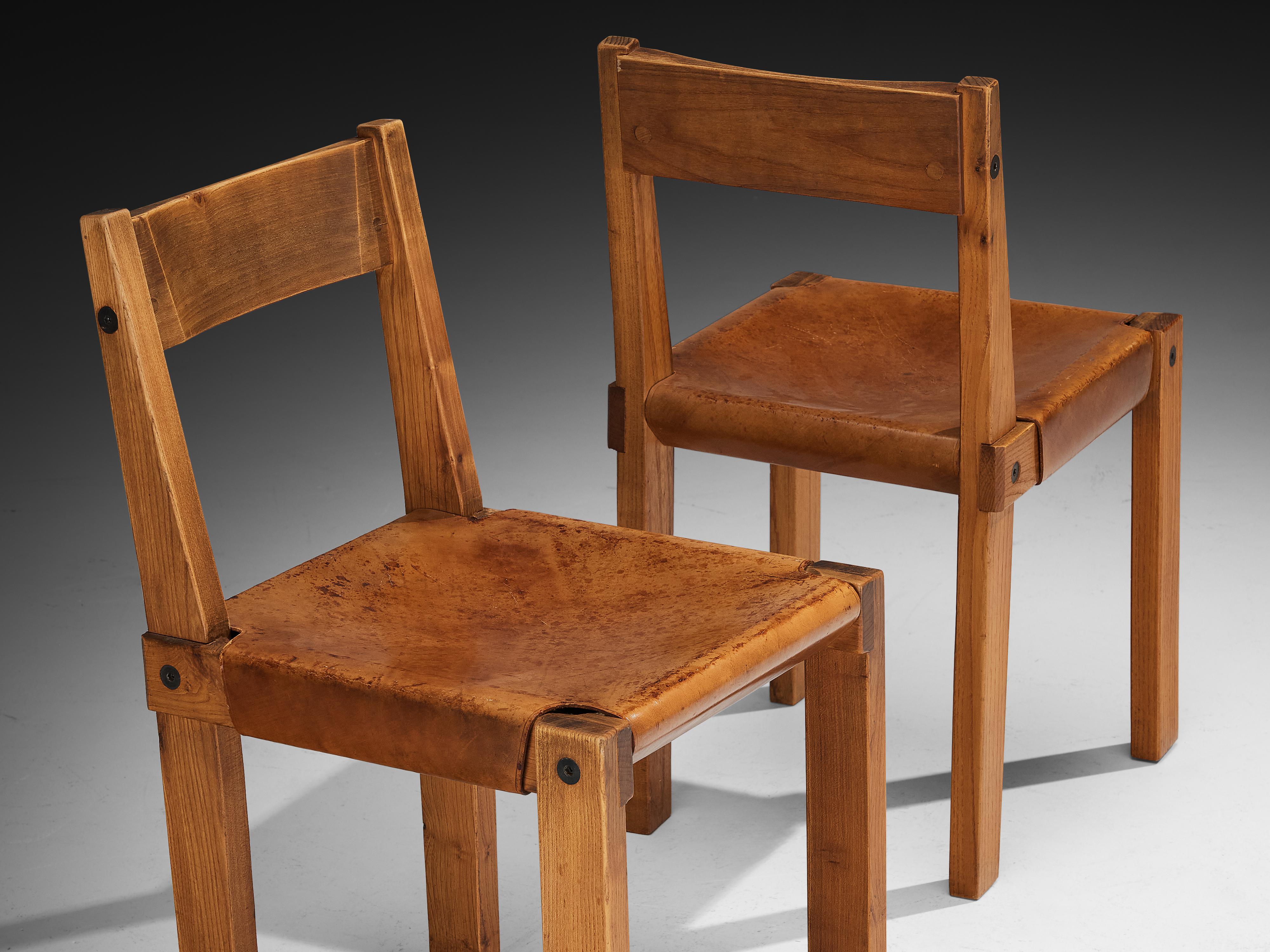 Set di otto sedie da pranzo 'S24' in pelle e olmo color cognac di Pierre Chapo in vendita 1