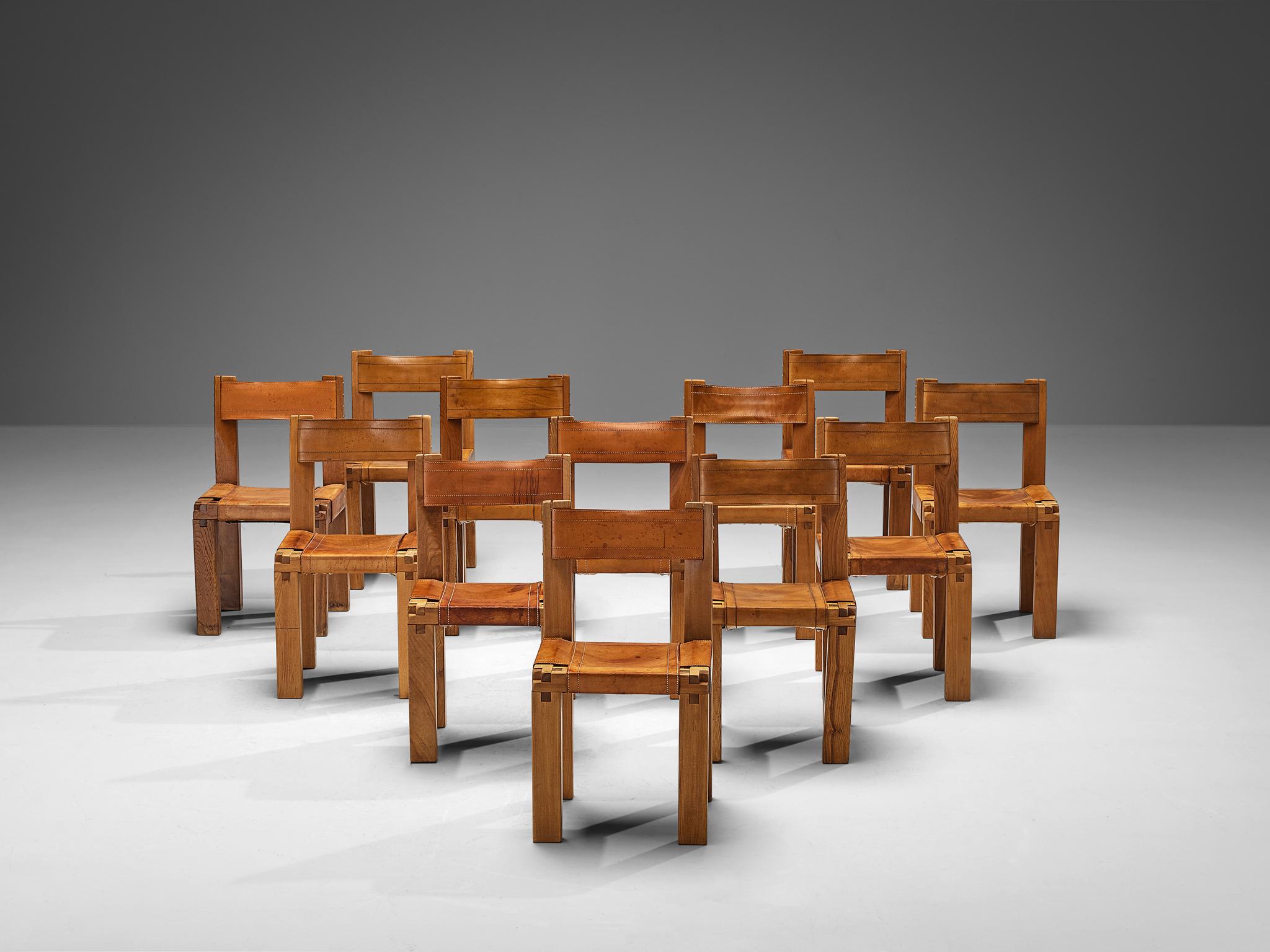 Fin du 20e siècle Pierre Chapo ensemble de douze chaises de salle à manger S11 en orme et cuir cognac  en vente