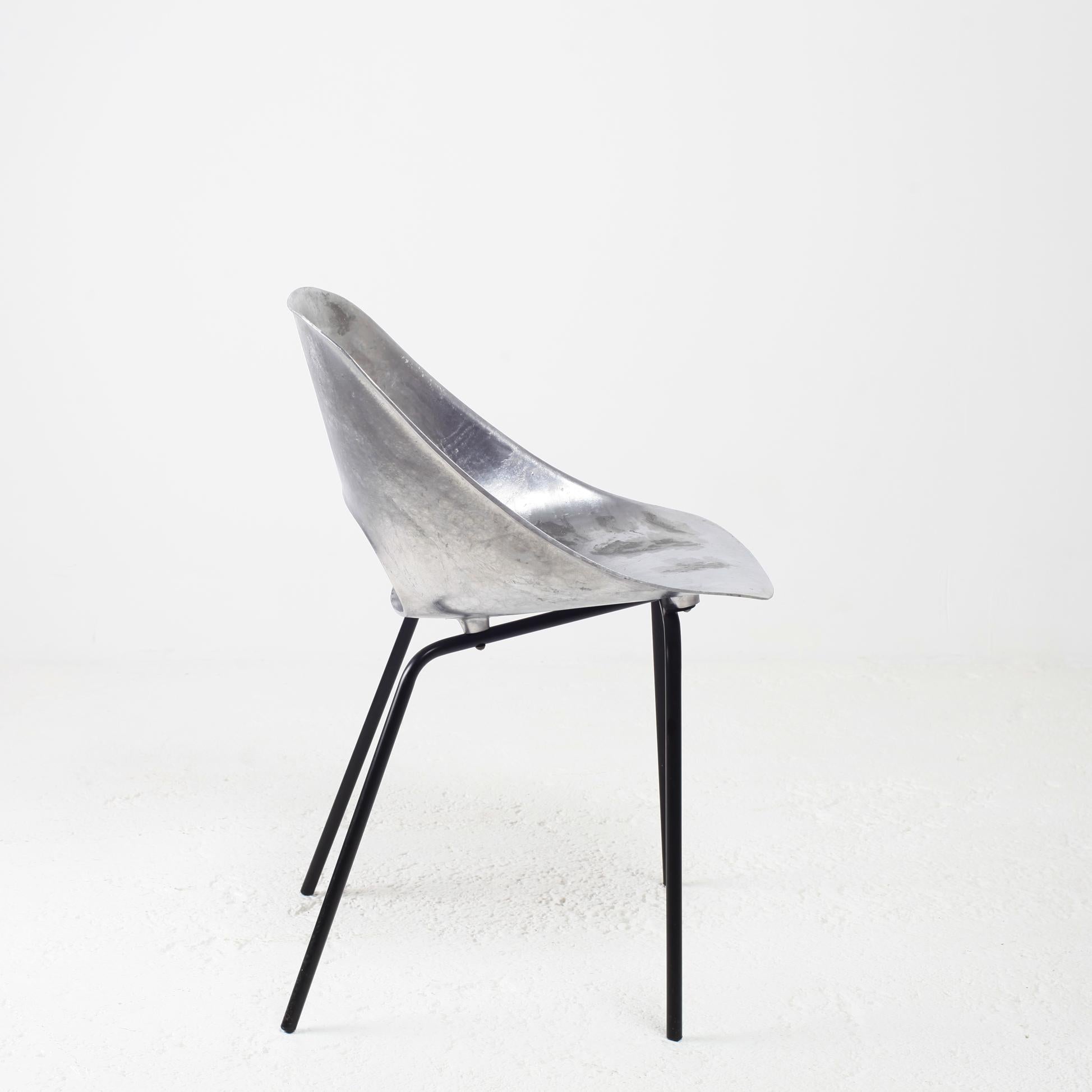 Mid-20th Century Early Pierre Guariche Aluminium Tulip Chair For Steiner, France, 1950