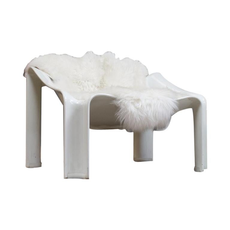 Early Pierre Paulin Lounge Chair F300 for Artifort with Sheepskin, 1967 For Sale