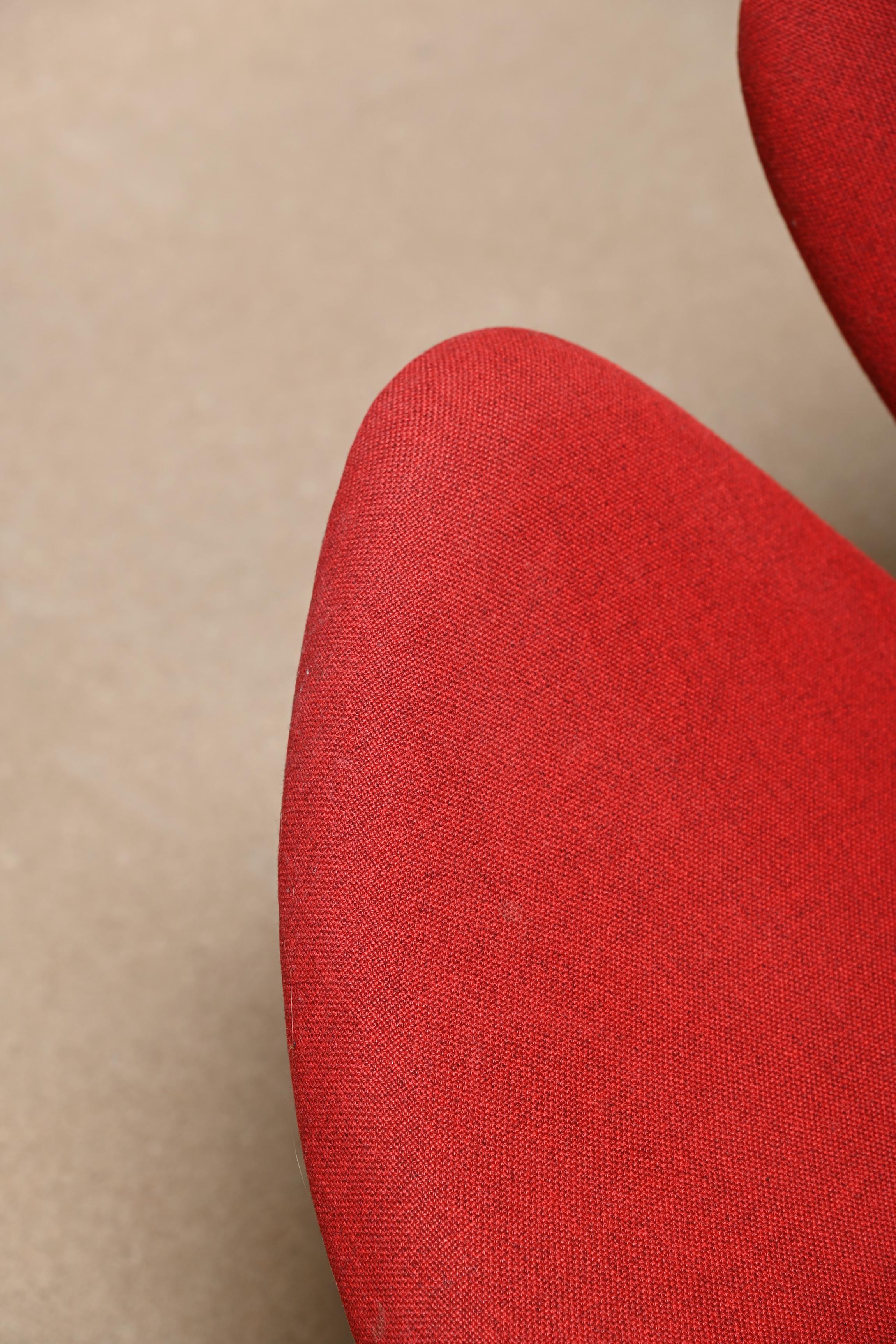 Früher Pierre Paulin ''Orange Slice'' Stuhl aus rotem Stoff von Artifort, Niederlande im Angebot 2