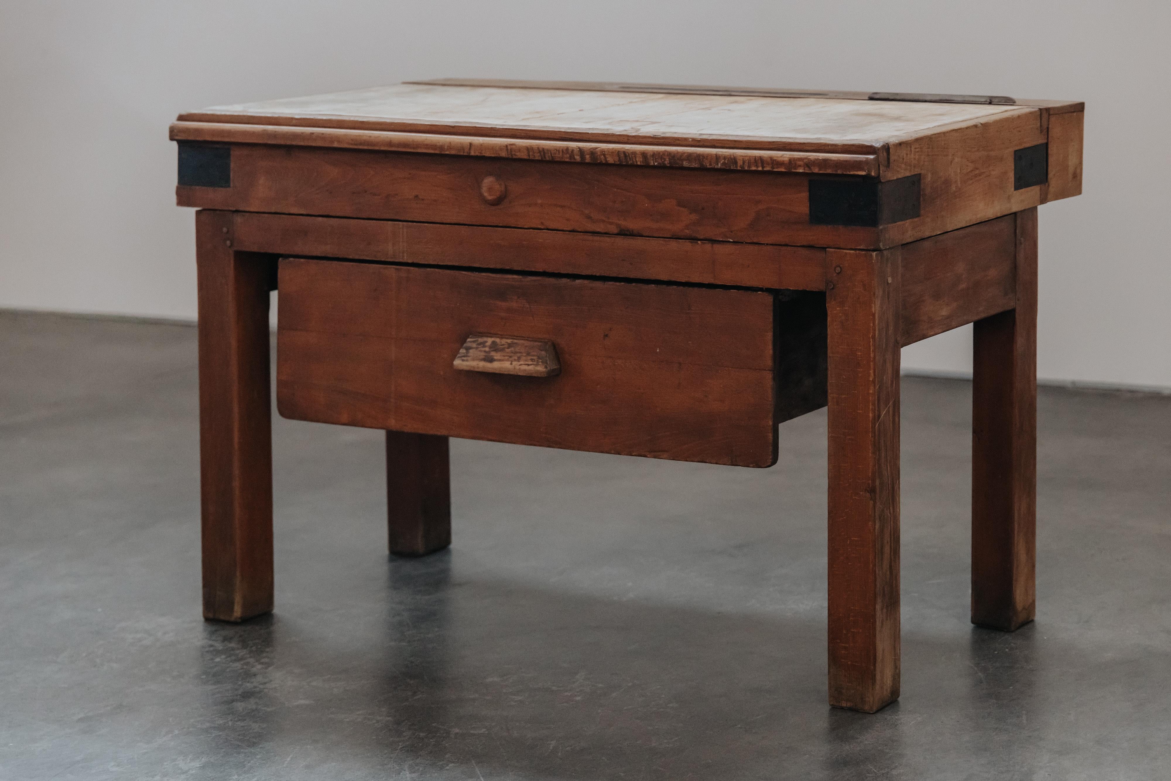 European Early Pine Bakery Table From France, Circa 1920 For Sale