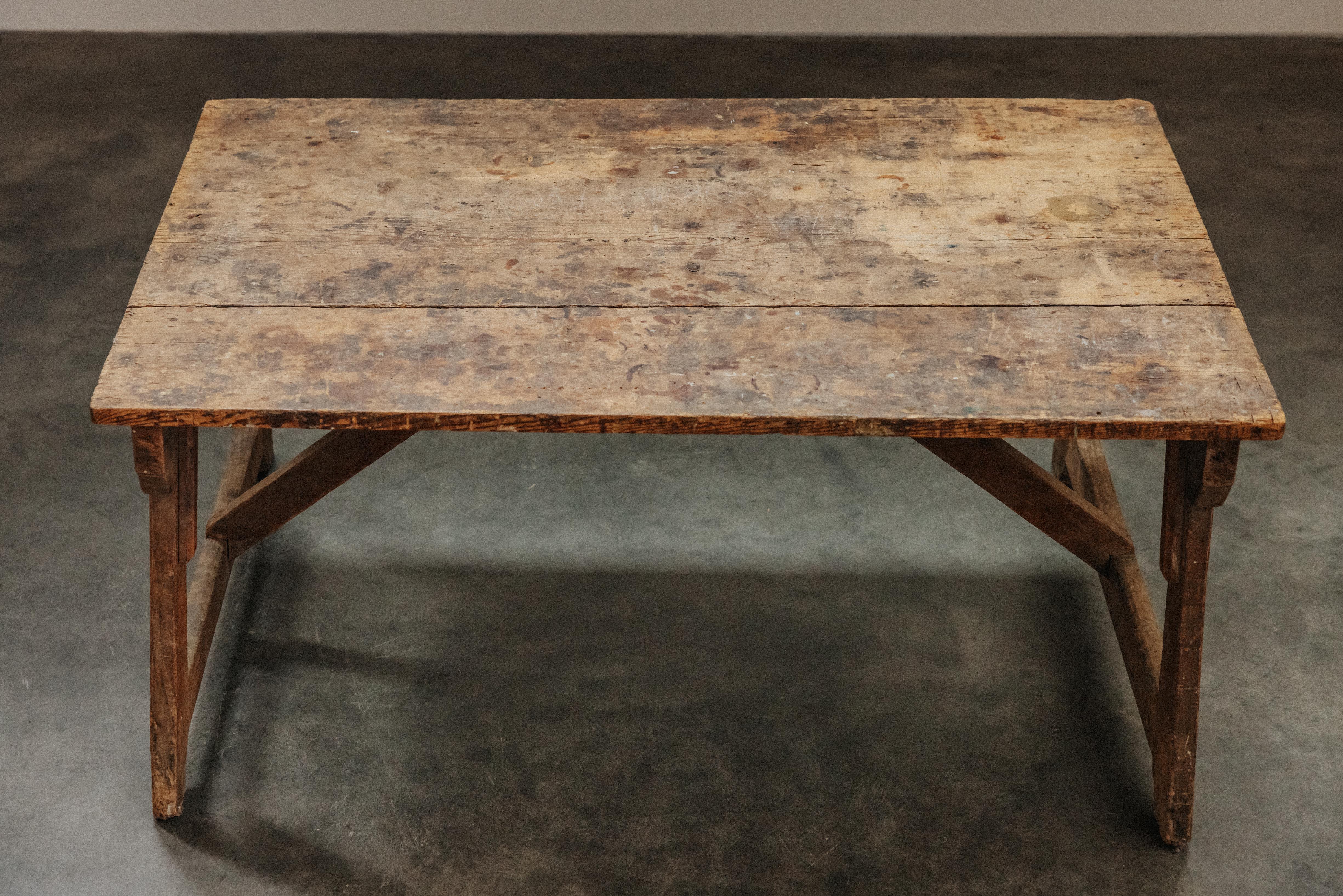 Table de salle à manger en pin d'Italie, vers 1800 Bon état - En vente à Nashville, TN