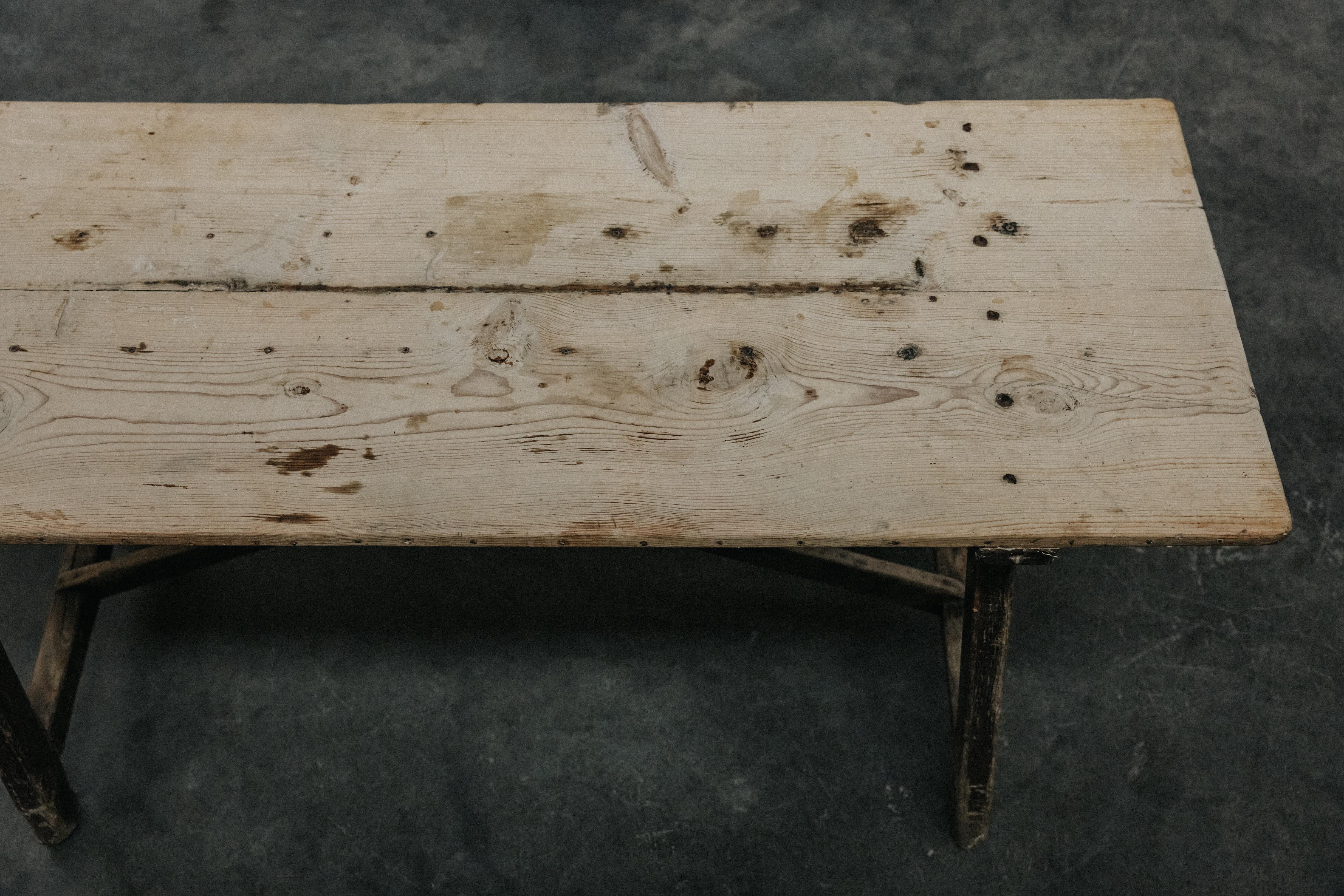 Début du XIXe siècle Table de salle à manger d'Espagne, vers 1800 en vente