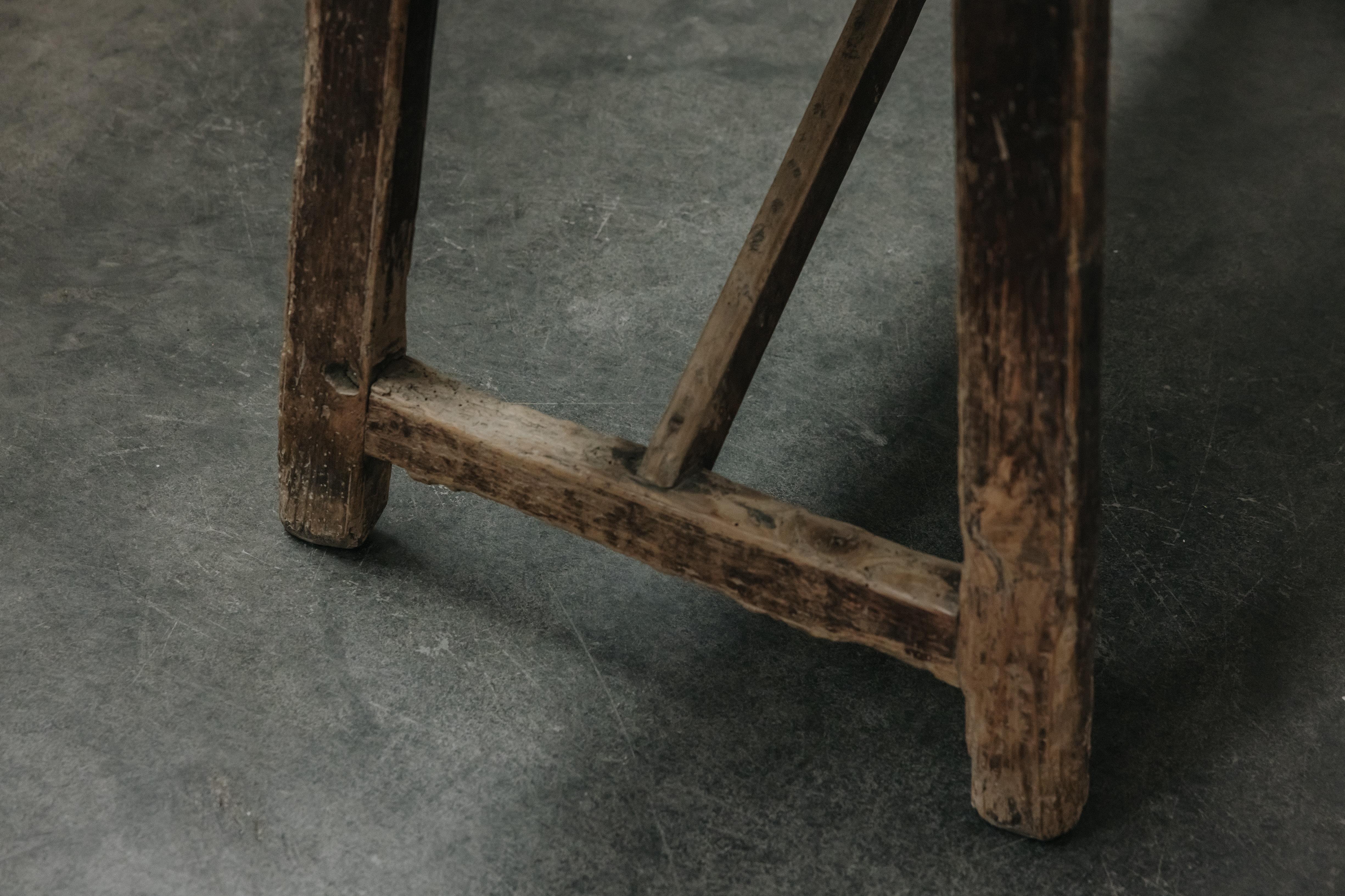 Pin Table de salle à manger d'Espagne, vers 1800 en vente