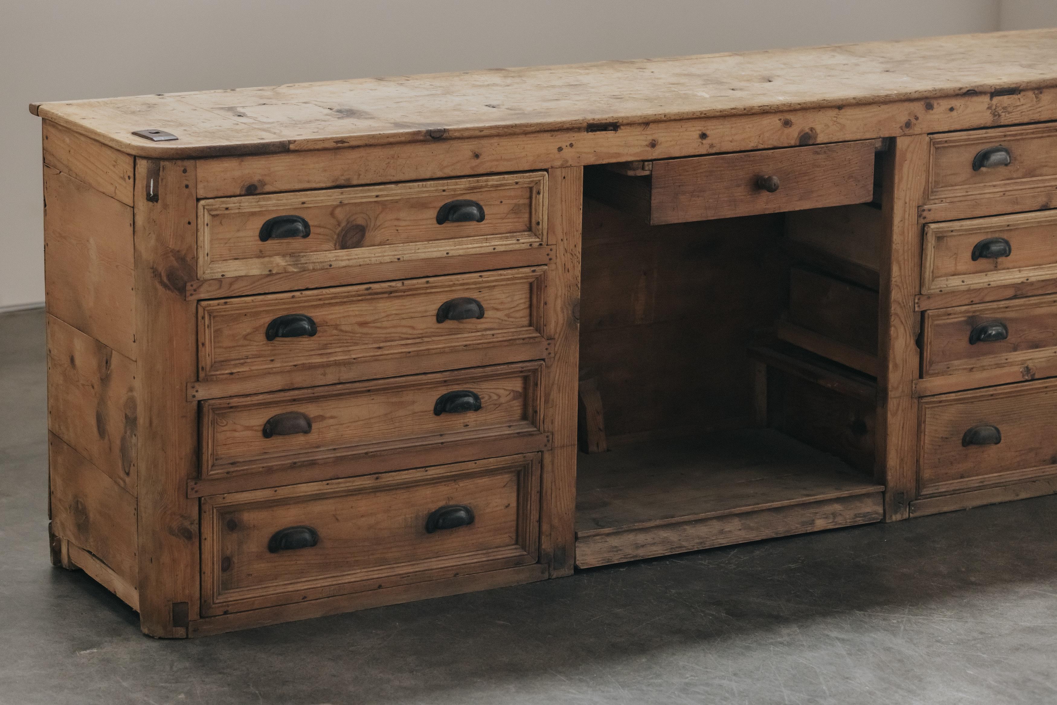Early Pine Sideboard Counter From France, Circa 1880 In Good Condition For Sale In Nashville, TN